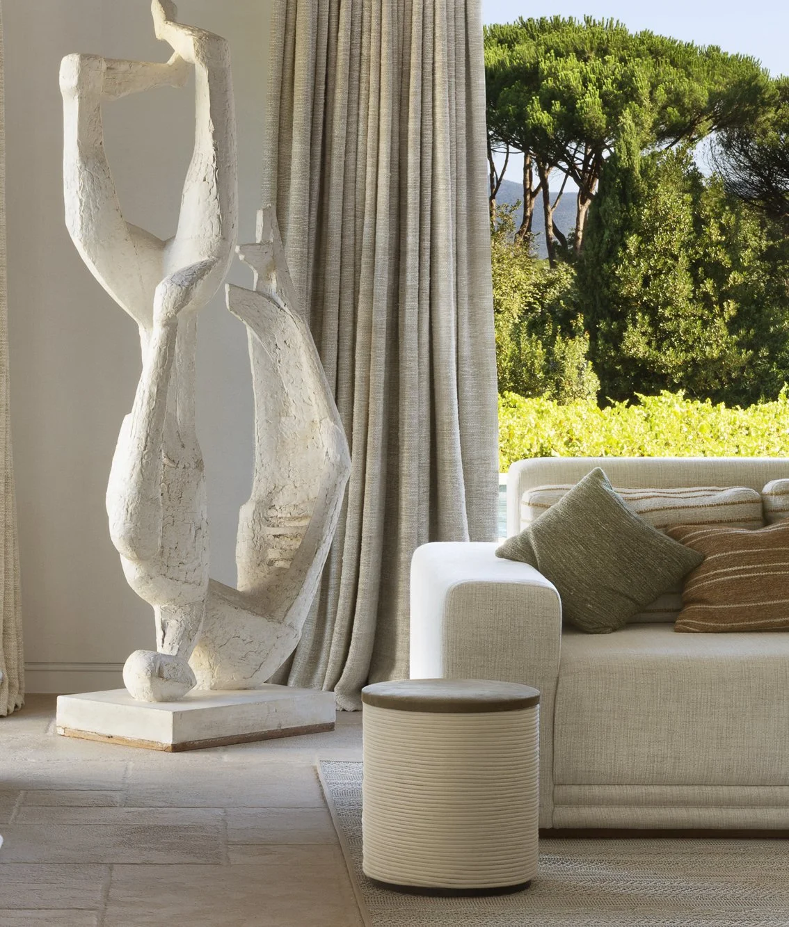 SCoutas_Villa_027 copy 3.jpg