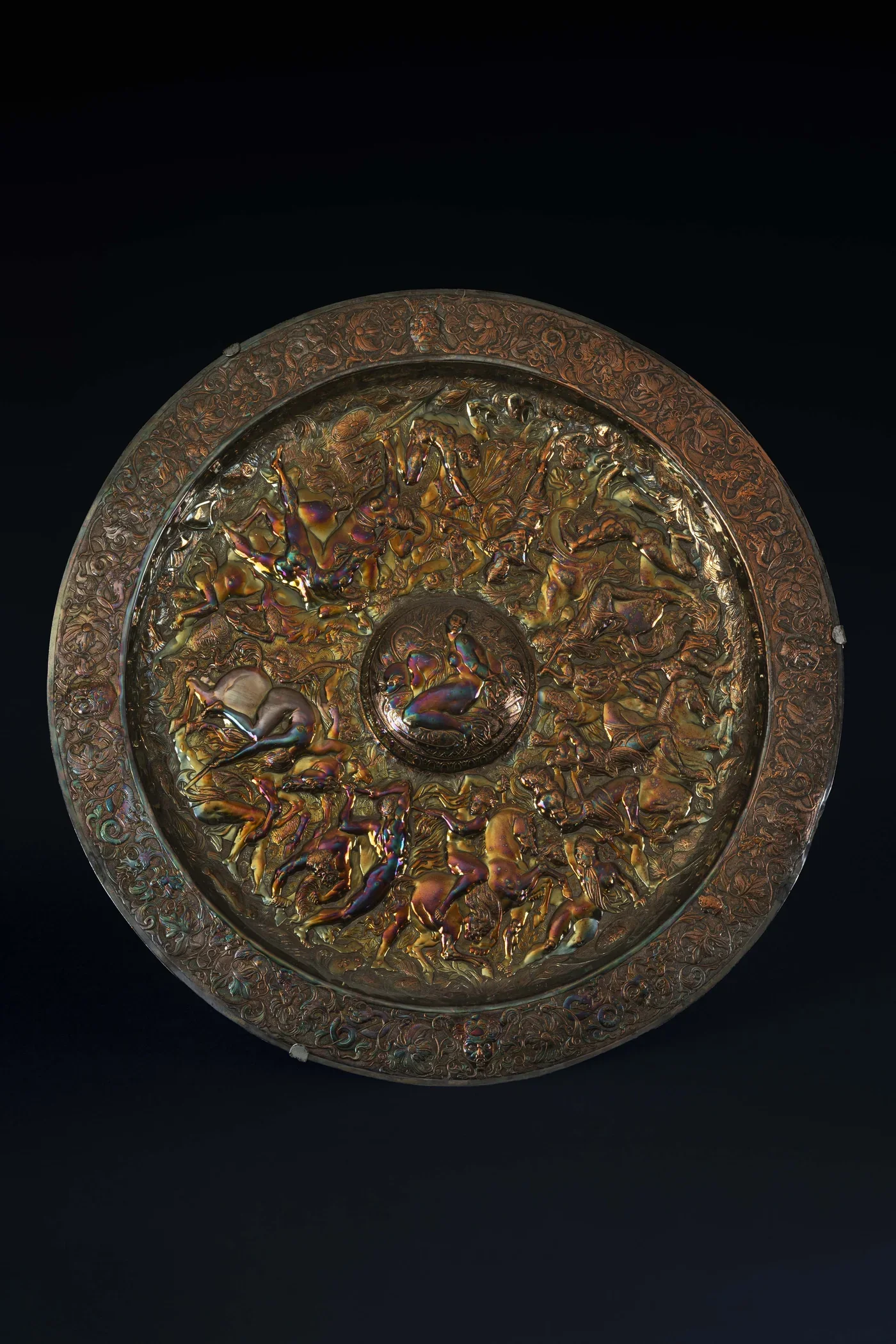 Set of 9 Neo-Renaissance Presentation Dishes 4.webp