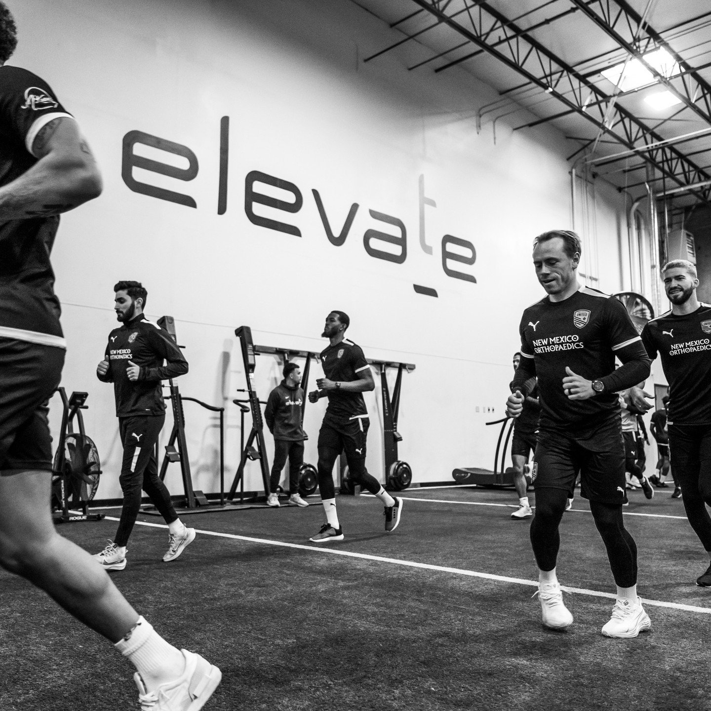 ✨Train like the Pros this summer✨

Elevate&rsquo;s Summer Youth Program is a perfect complement to sports-specific training. Summer is the time to develop, improve and focus on skills that directly and indirectly affect competitive performance.

At E