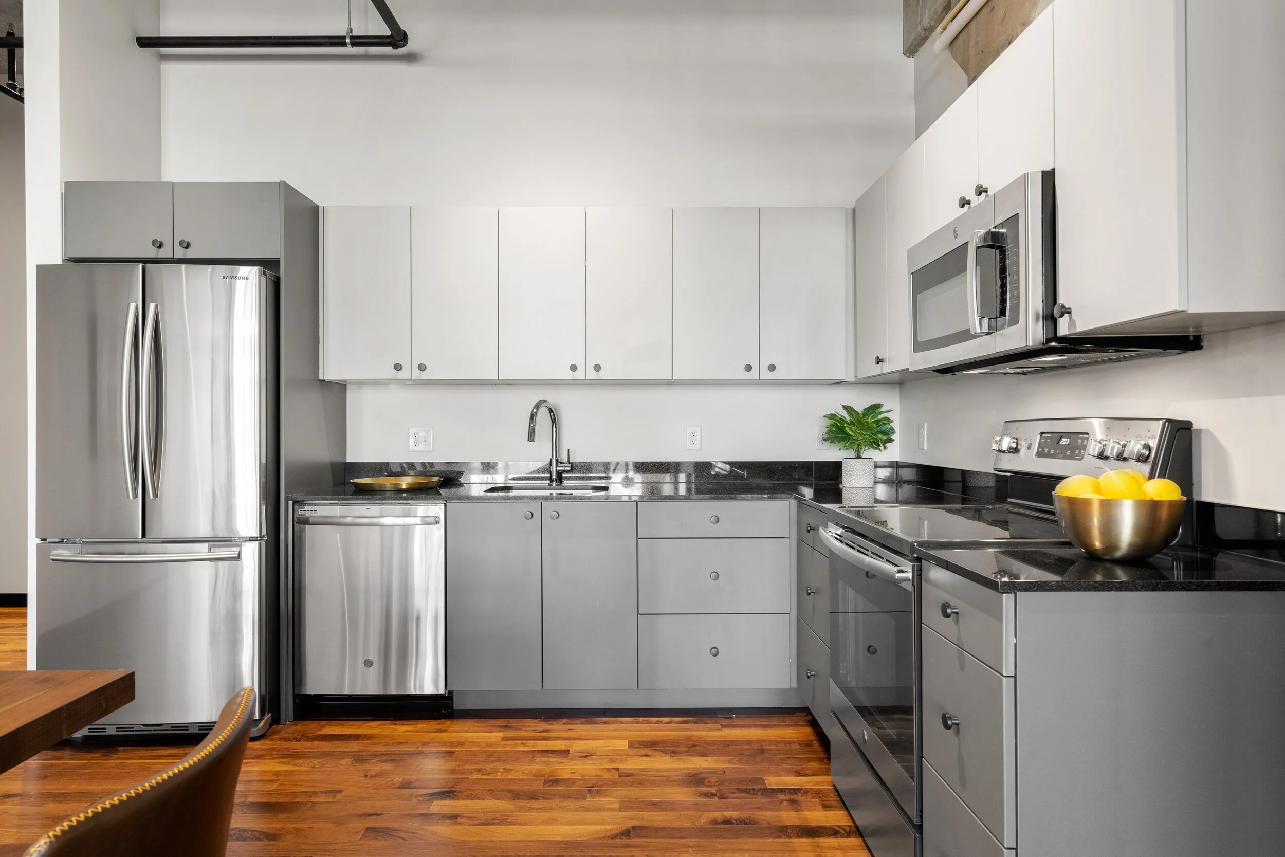 Kitchen 2 - Unit 101.JPG