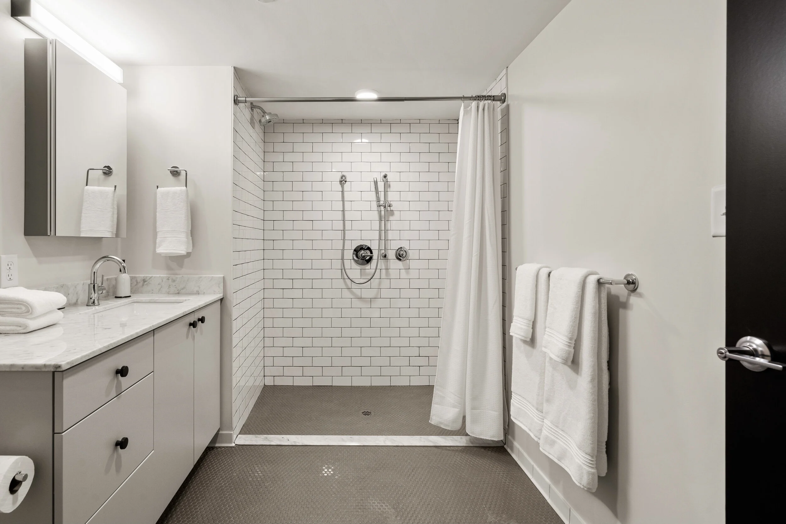 Master Bath 1 - Unit 101.JPG