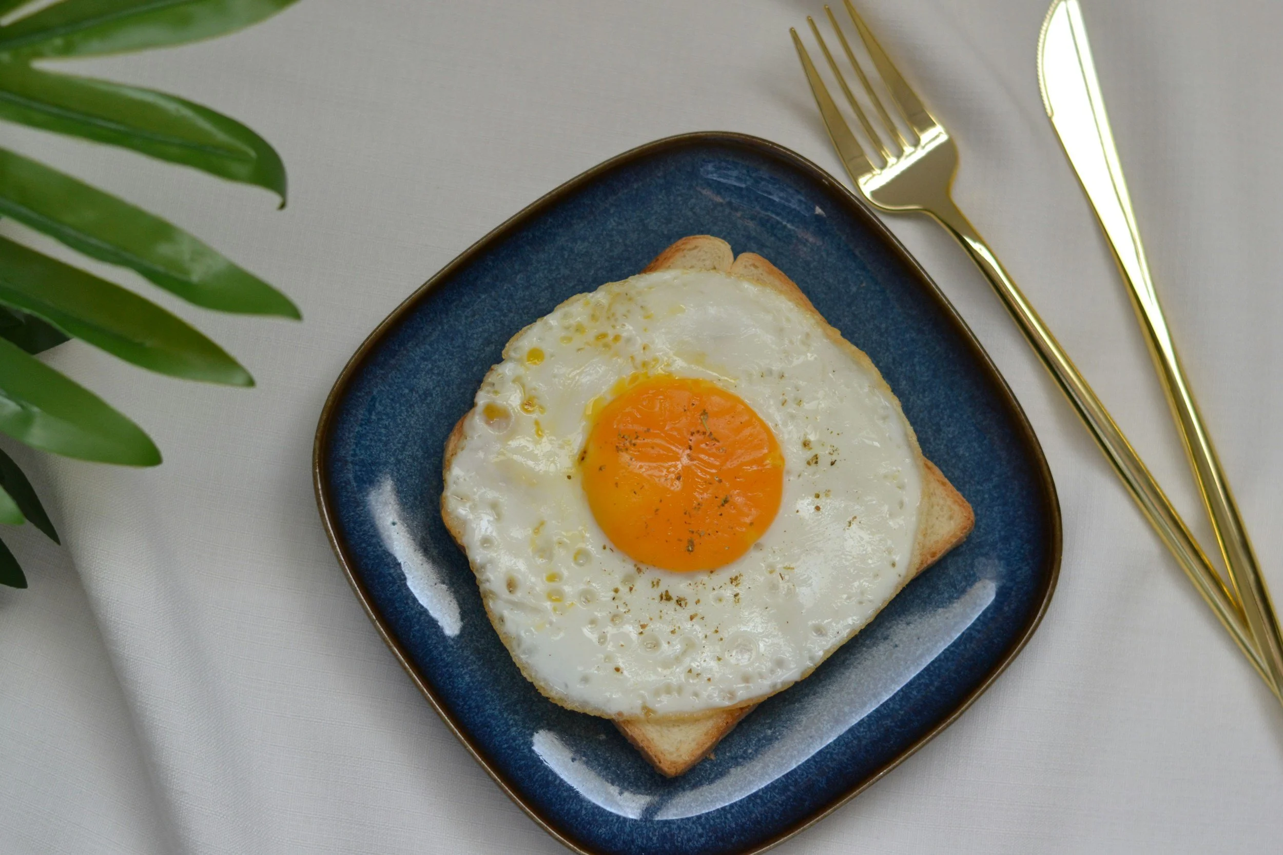 Eggs on toast as a simple low-effort meal during a stressful week