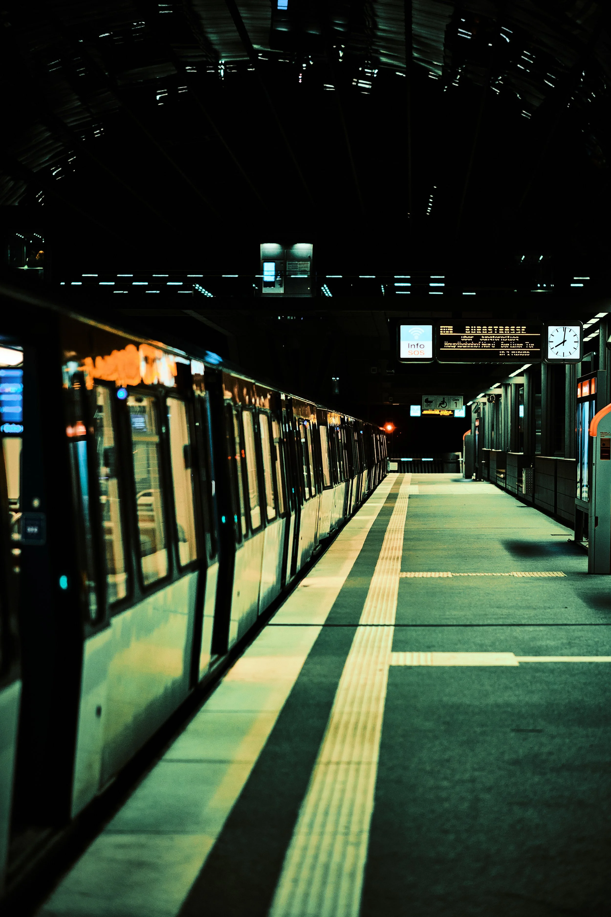 06.03.26 Hamburg Elbbrücken 81.jpg