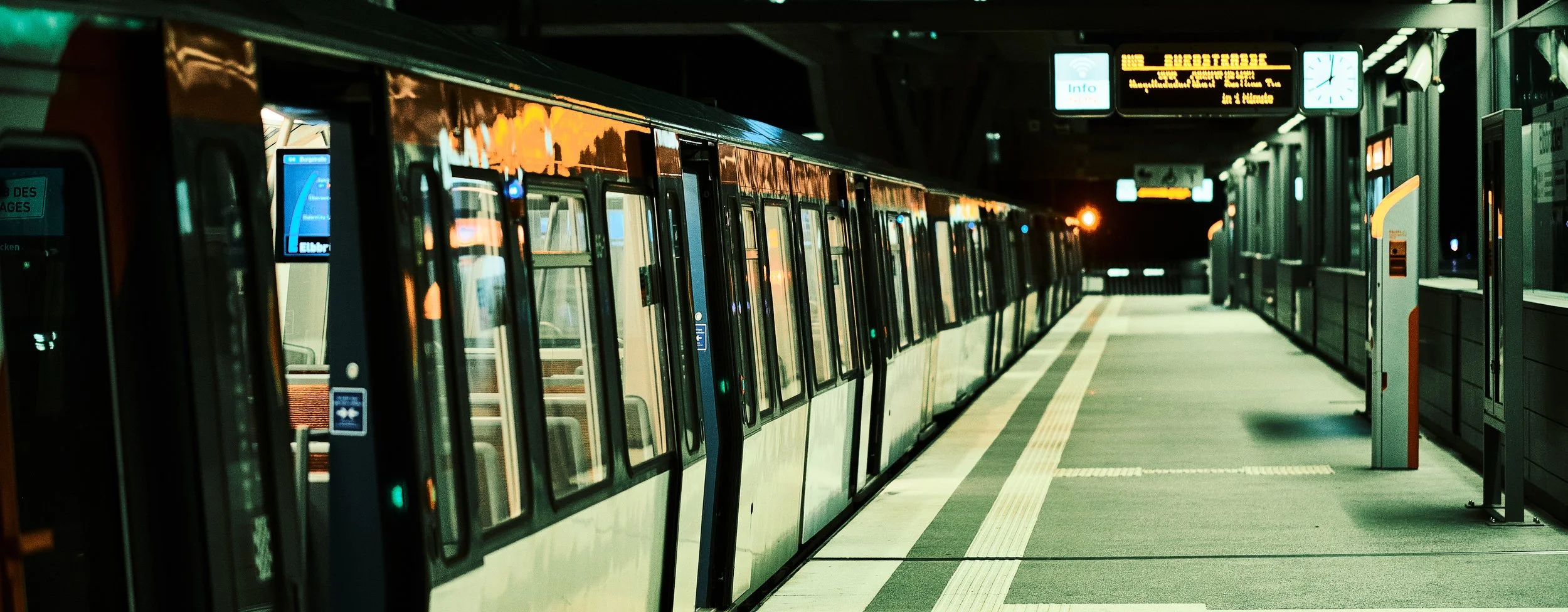 06.03.26 Hamburg Elbbrücken 78.jpg