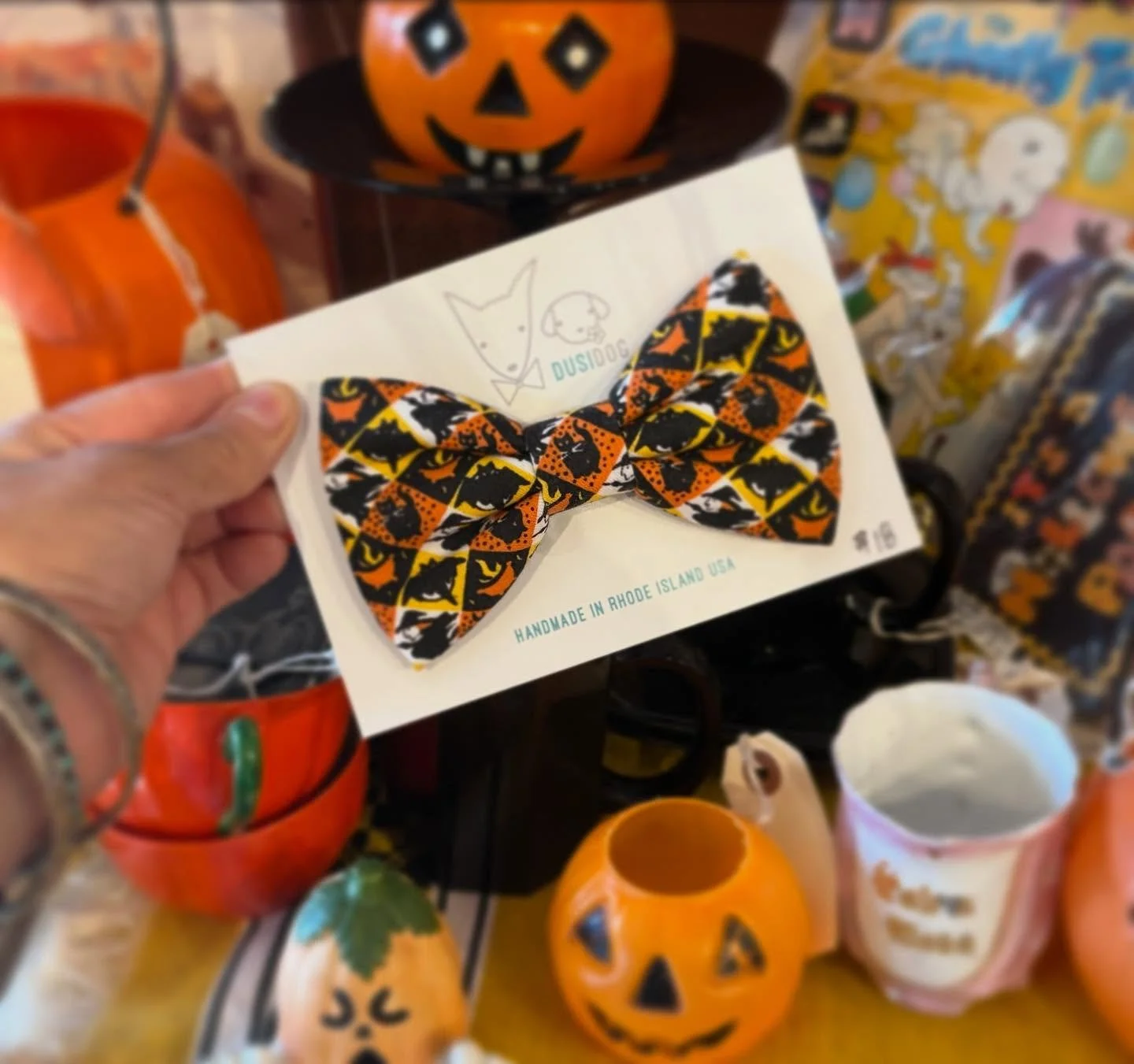 Still have a number of @dusidog Halloween dog Bow ties and bandanas in stock so your pup can stroll through October in style!