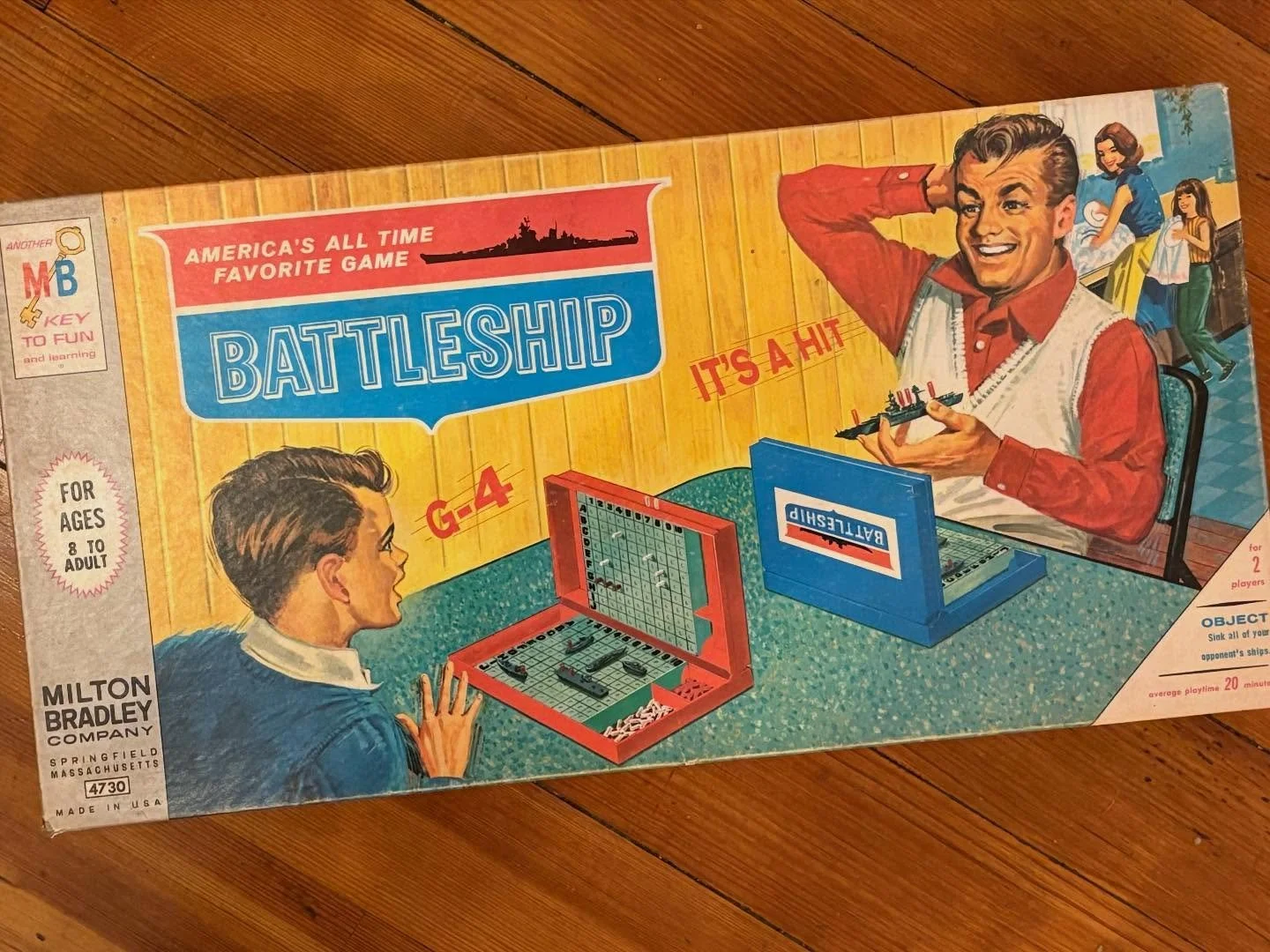Always a winner in the "Most Sexist Game Box" award category is the original #1967 version of the #battleshipgame where dad &amp; junior play a game while mom and li'l sis happily do the dishes in the background. Dad looks a bit like Peter 