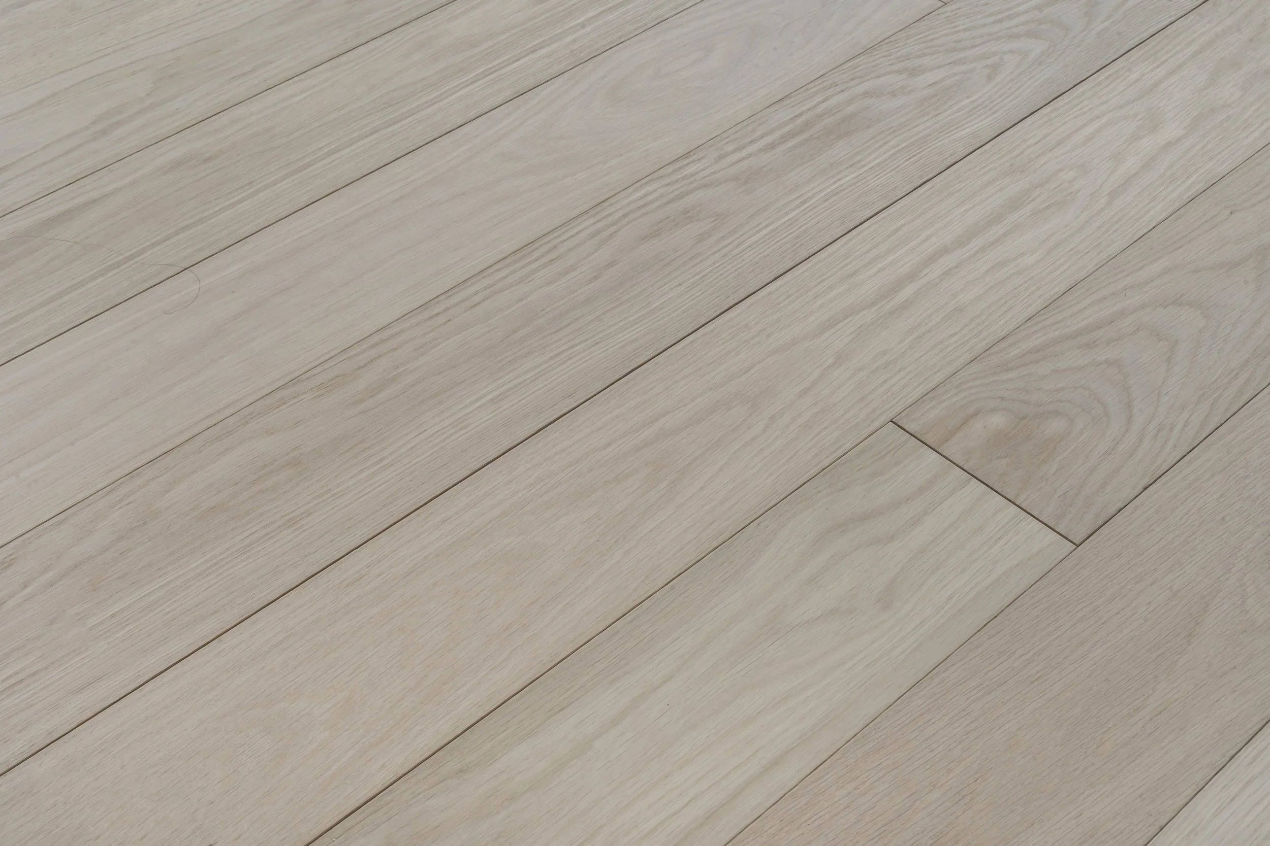 Unfinished Oak 5" - 15/3 Select