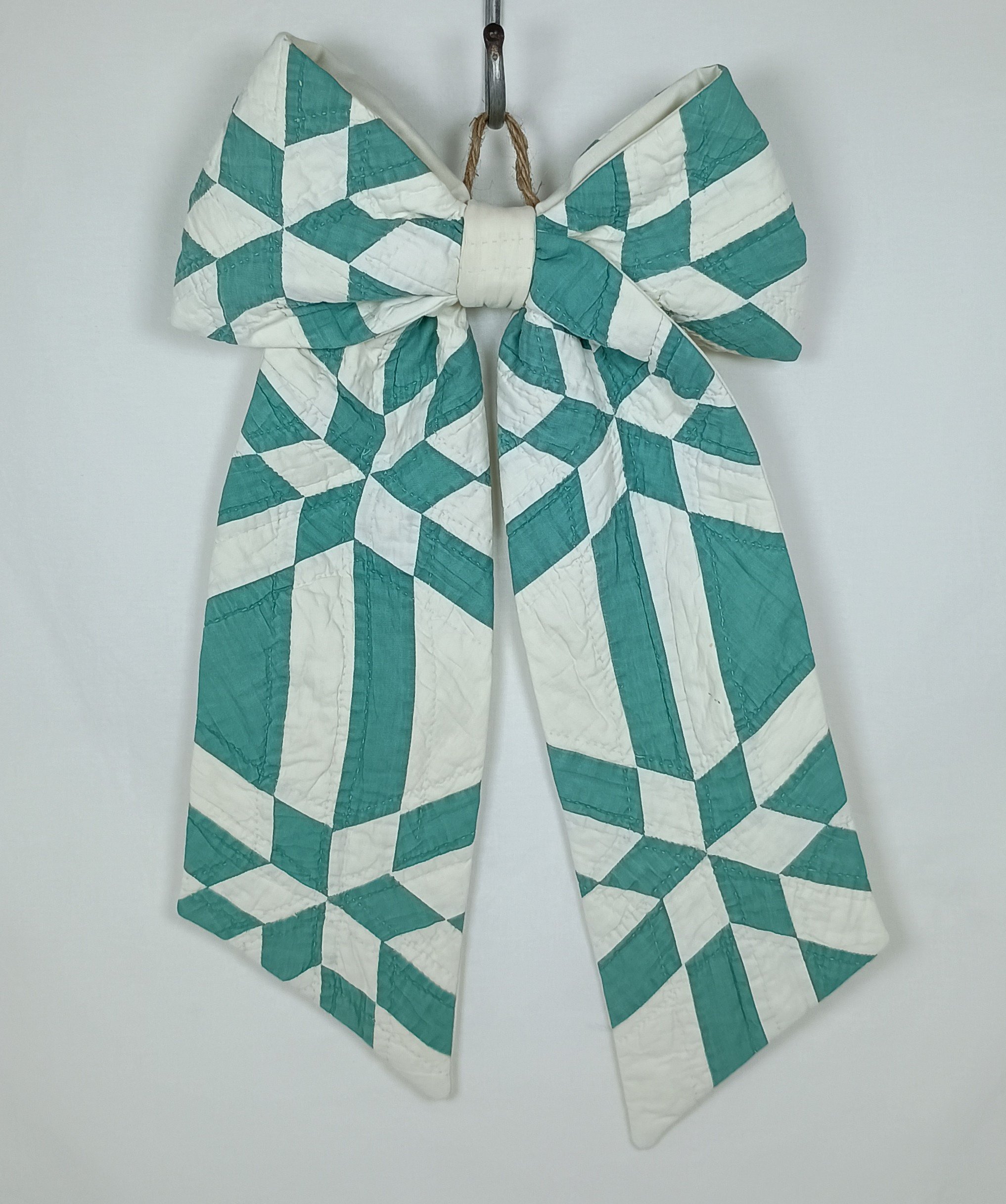Green and White Quilt Bow C 2.jpg
