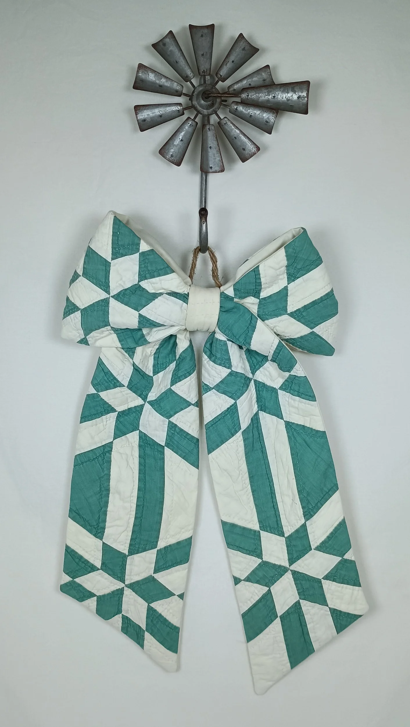 Green and White Quilt Bow C 3.jpg