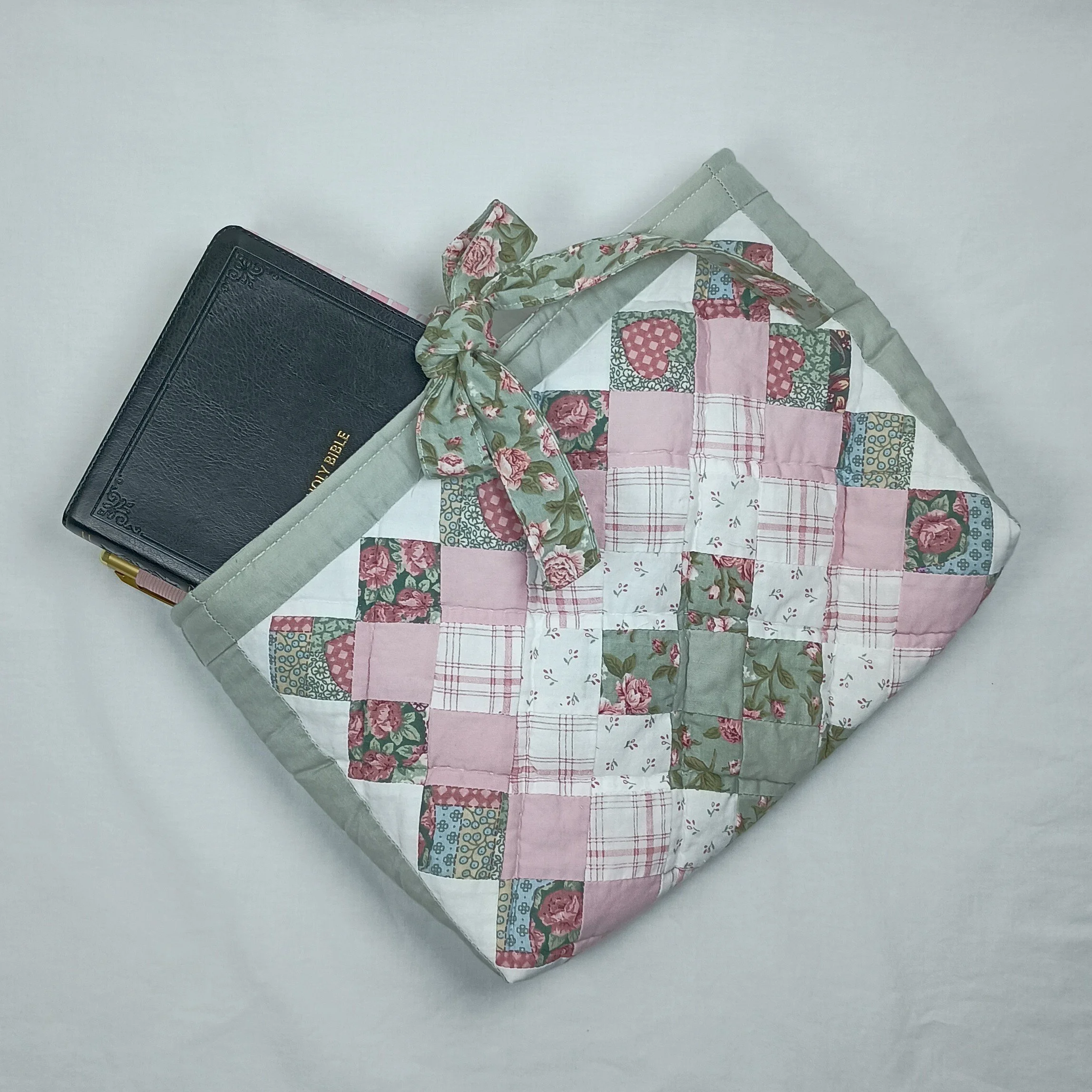 Medium Bible Sleeve in Patchwork Pink and Green