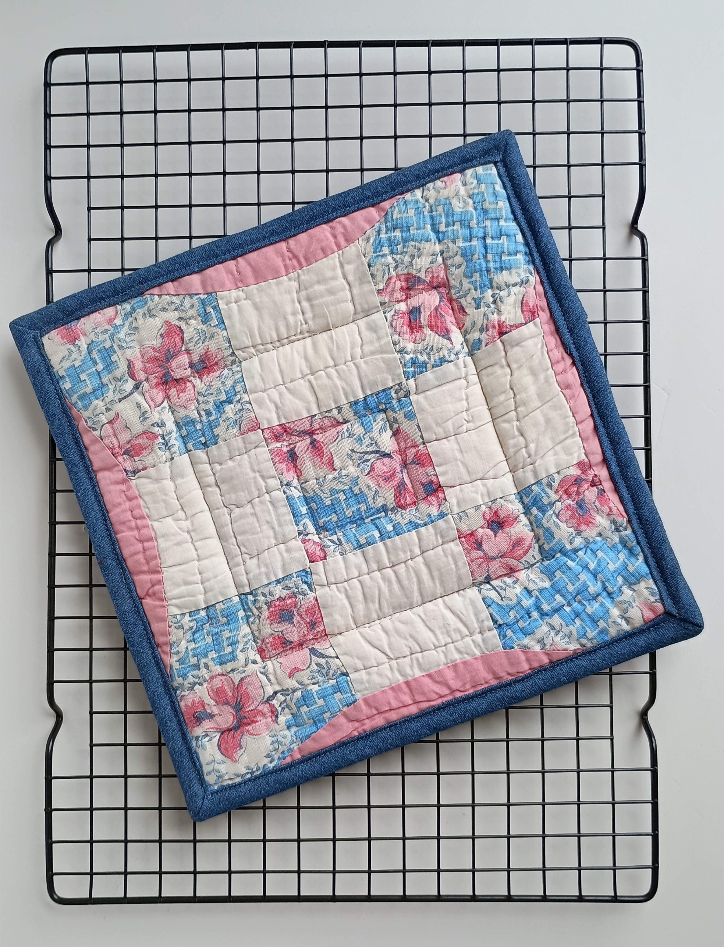 10" Antique Quilt Hot Pad - C