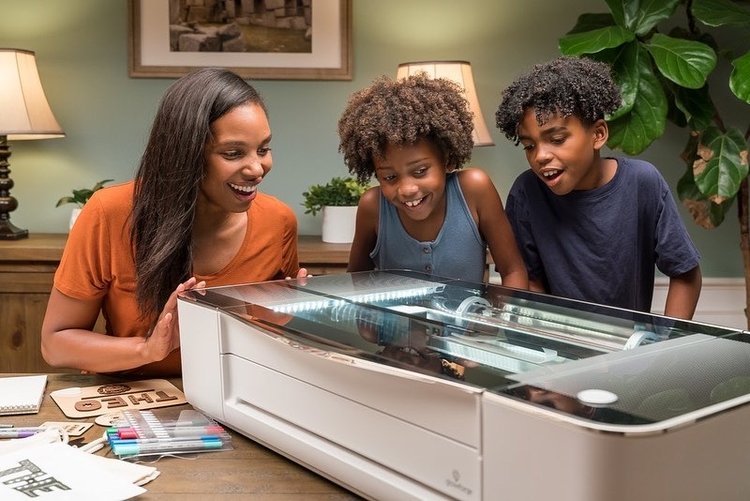 Glowforge | Create Your World | PEOPLE’S VOICE WINNER (THE WEBBY AWARDS 2022)