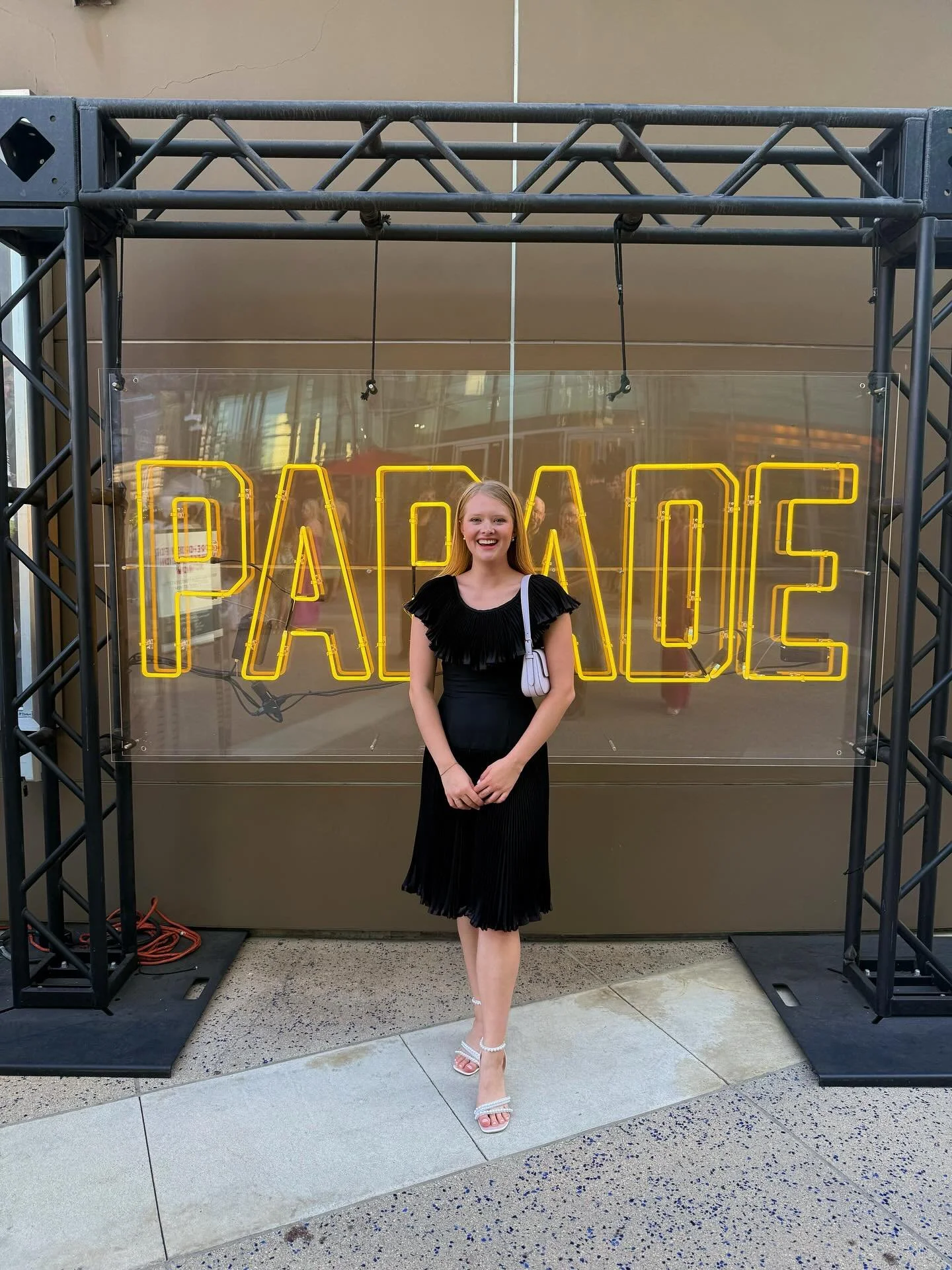 LA Opening!! @paradebway 🤍

(Red carpet 📸s by Luis Luque / Capture Imaging)