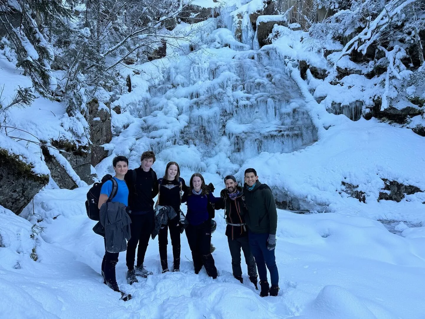 What better way to close out the semester with a winter hike! ❄️
