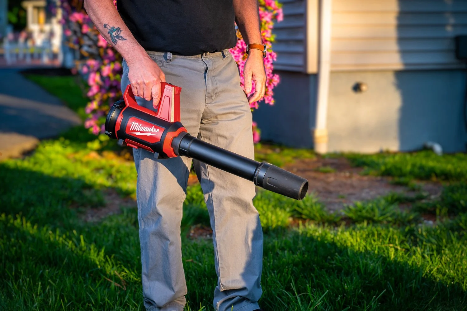 Milwaukee Tools Compact Spot Blower Demo-1