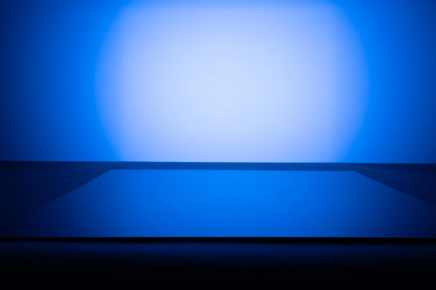 Milwaukee M12 Spot Blower set background