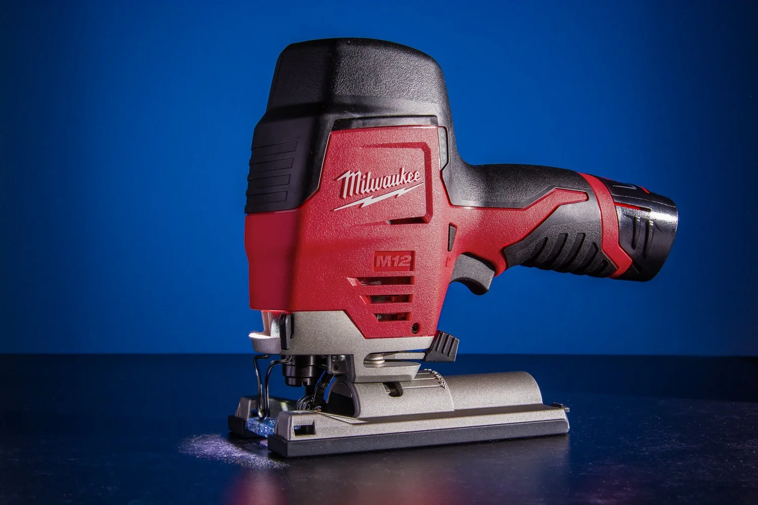 Milwaukee Tools M12 Jigsaw studio set product shot