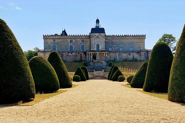 Bordeaux-Travel-Guide-Chateau-de-Vayres-8.jpg