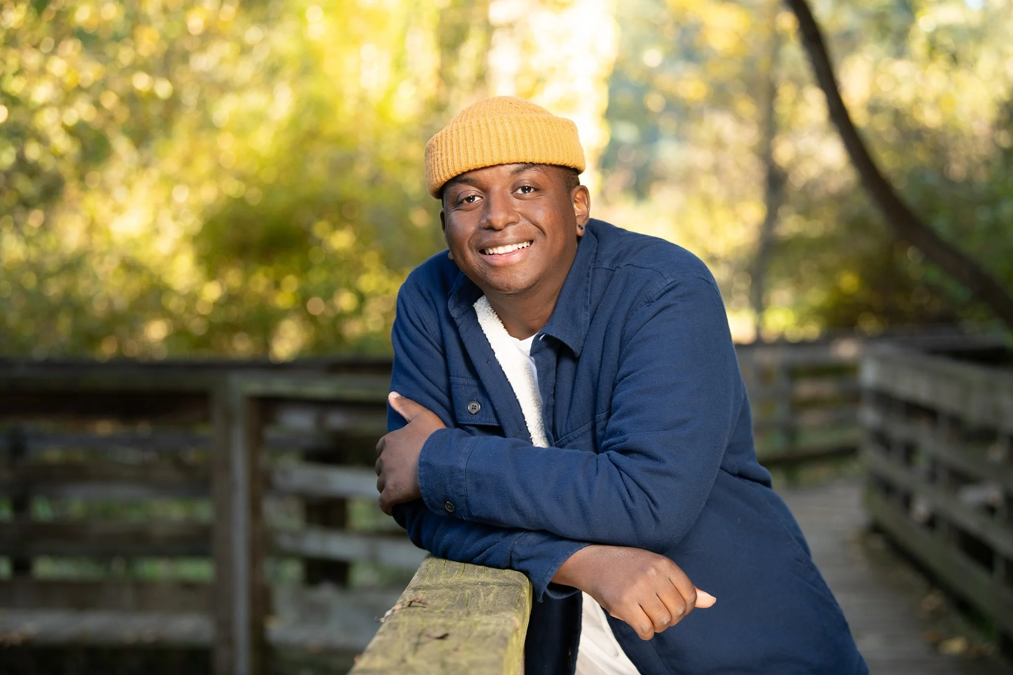 Live original music songwriting in the round — HAPPY TIME STUDIO