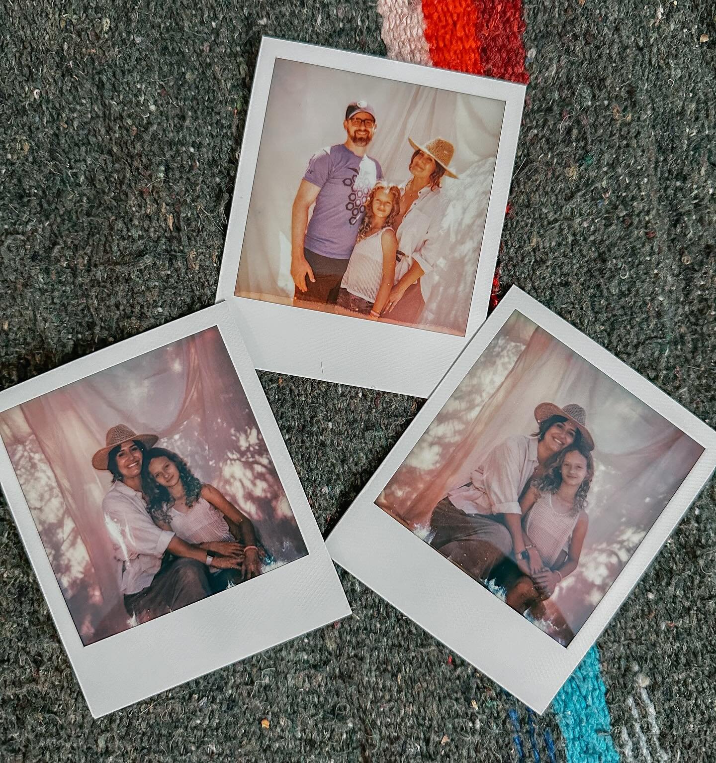 Family ❤️ in love with these impromptu Polaroids we got from the lovely @unhurried_wonderful and now I need to figure out how to properly display them!!