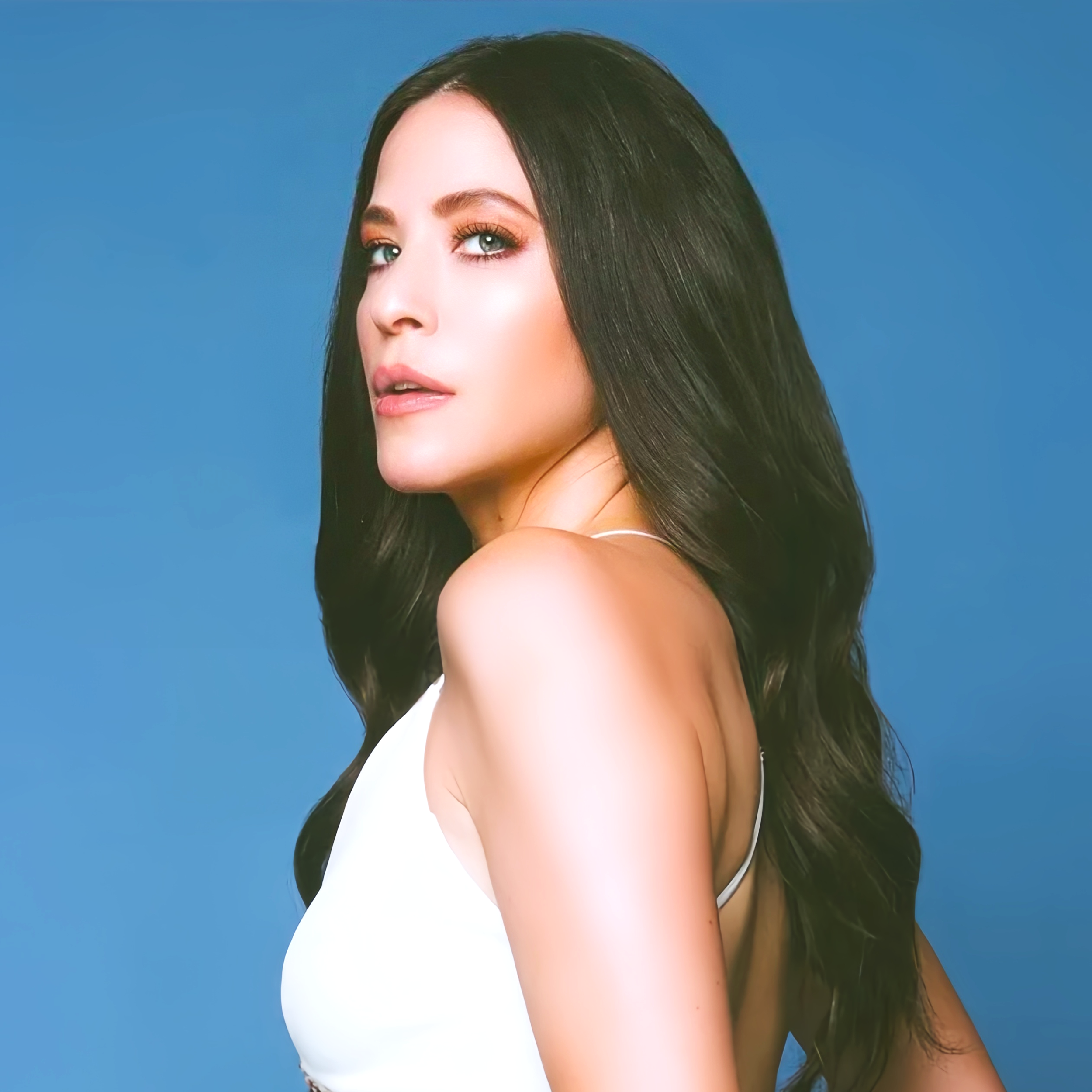 Shannon Van Horn - Makeup/Grooming/Hair