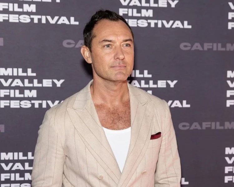 Aliana Moss - Makeup/Grooming/Hair