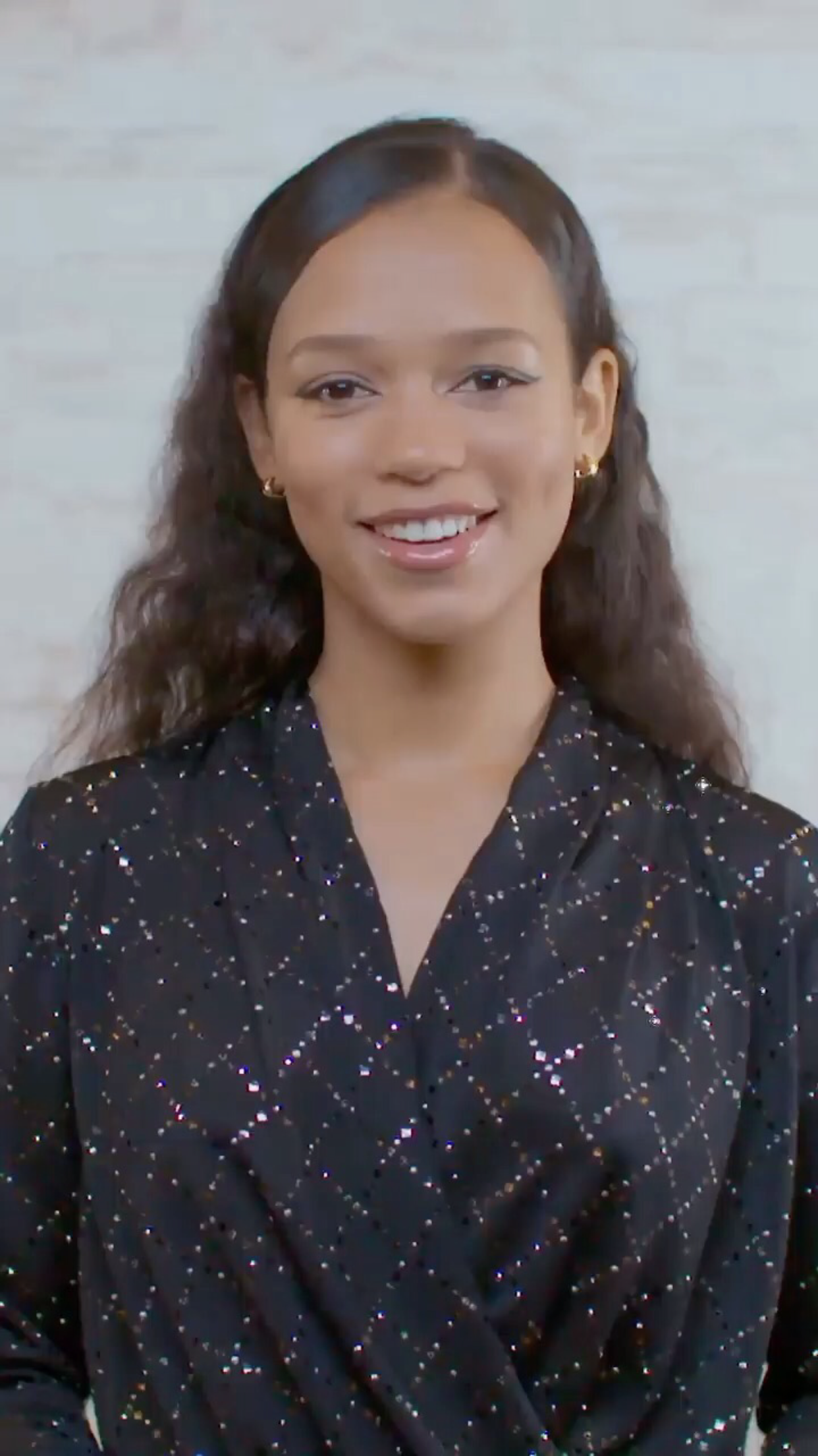 Taylor Russell_makeup.PNG