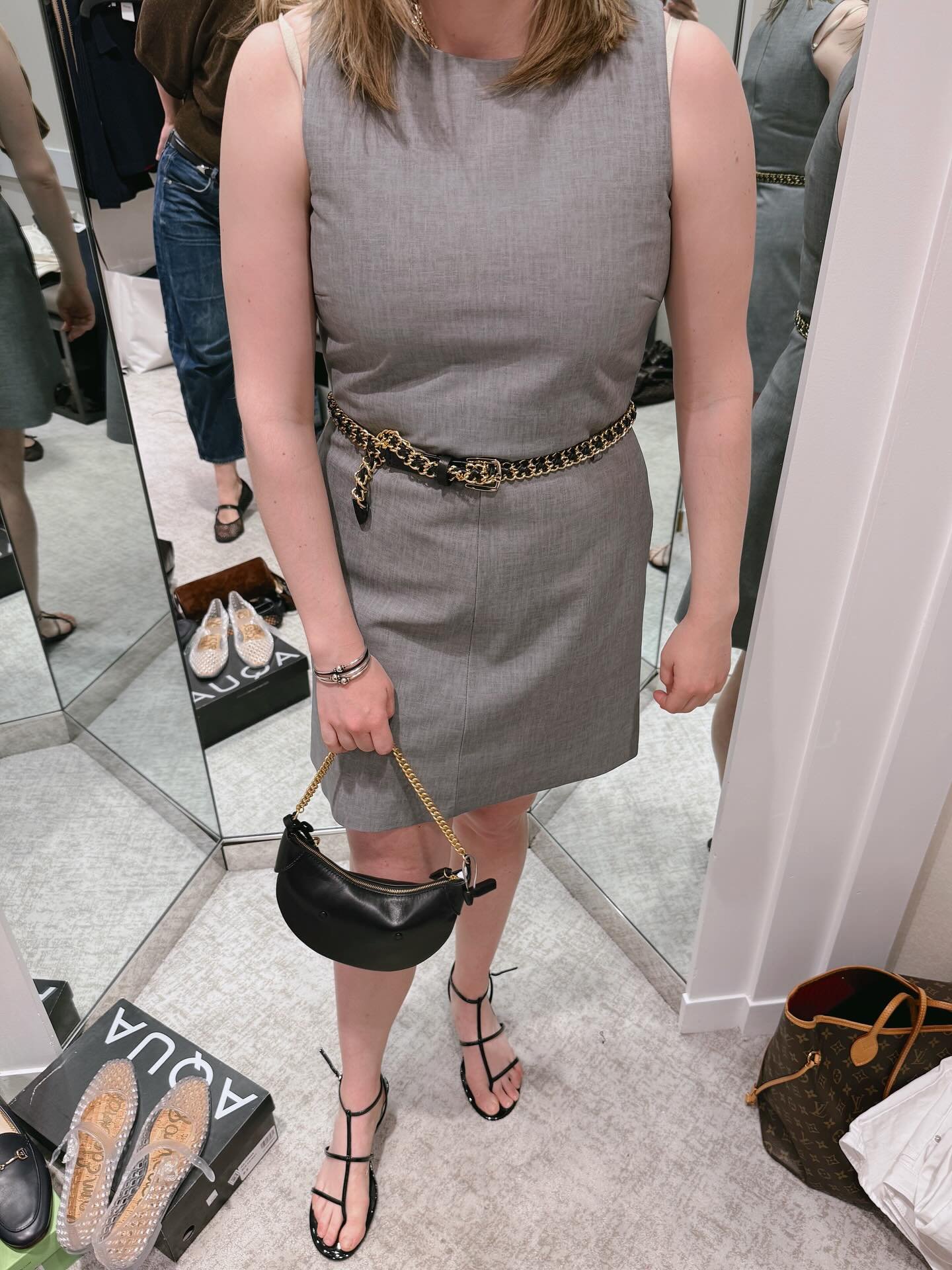 recent client fitting 🌸

this lady cane to me struggling with feeling put together.
she had a lot of clothes that either didn&rsquo;t make sense for her lifestyle/what she wanted to achieve, and clothes that felt outdated.

her goal was to create el