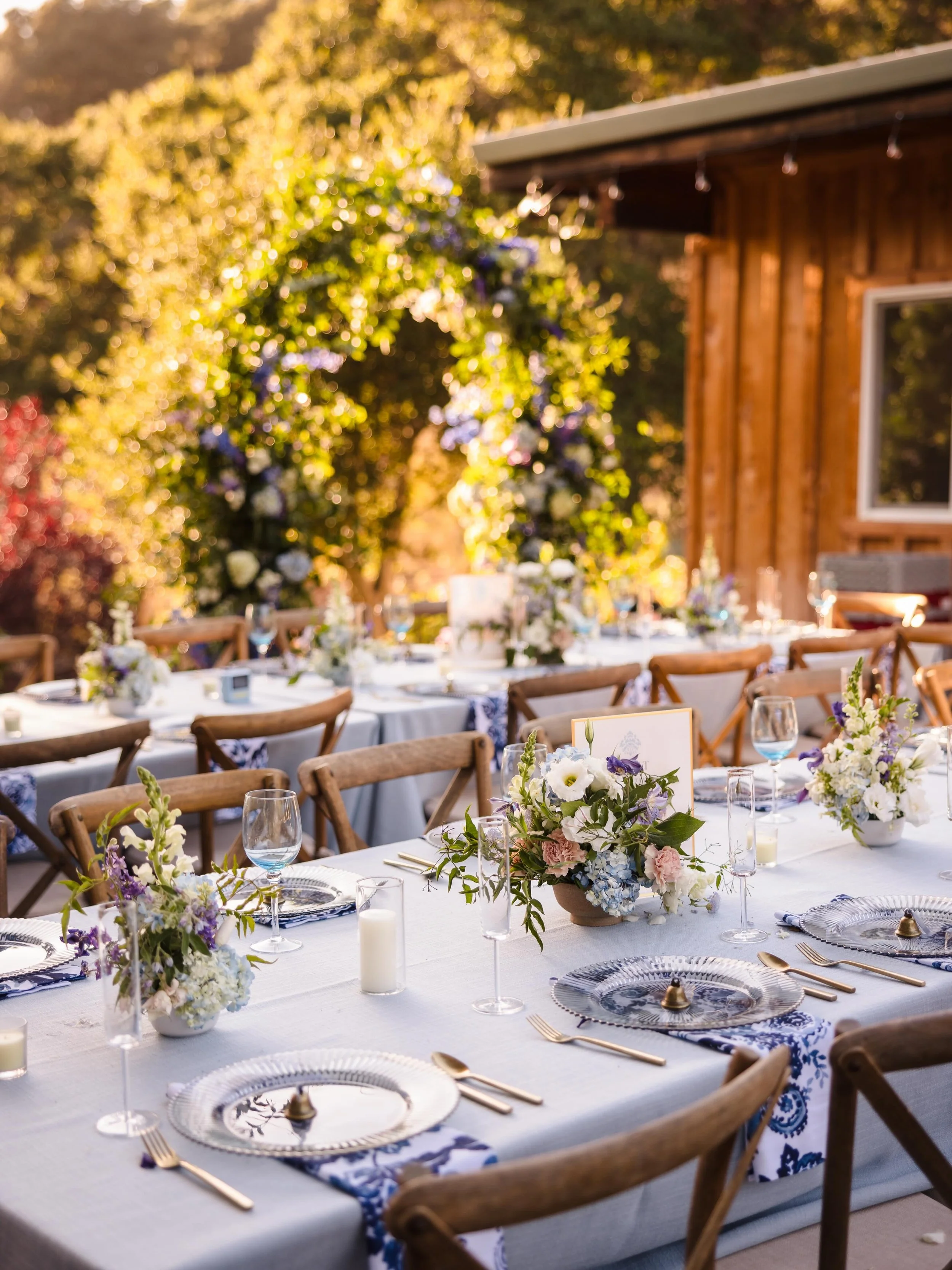 The magic of a lush tablescape✨ 

Planning @taryncollins.co
Photography @linandjirsa
Florist @bygeorgiadouglas
DJ @desibeatcollective
Pandit @nileshpandyaji
Ceremony Musicians @danandlaurel and @laurelthomsenmusic
Rentals @gycrentals
Restooms @thelux