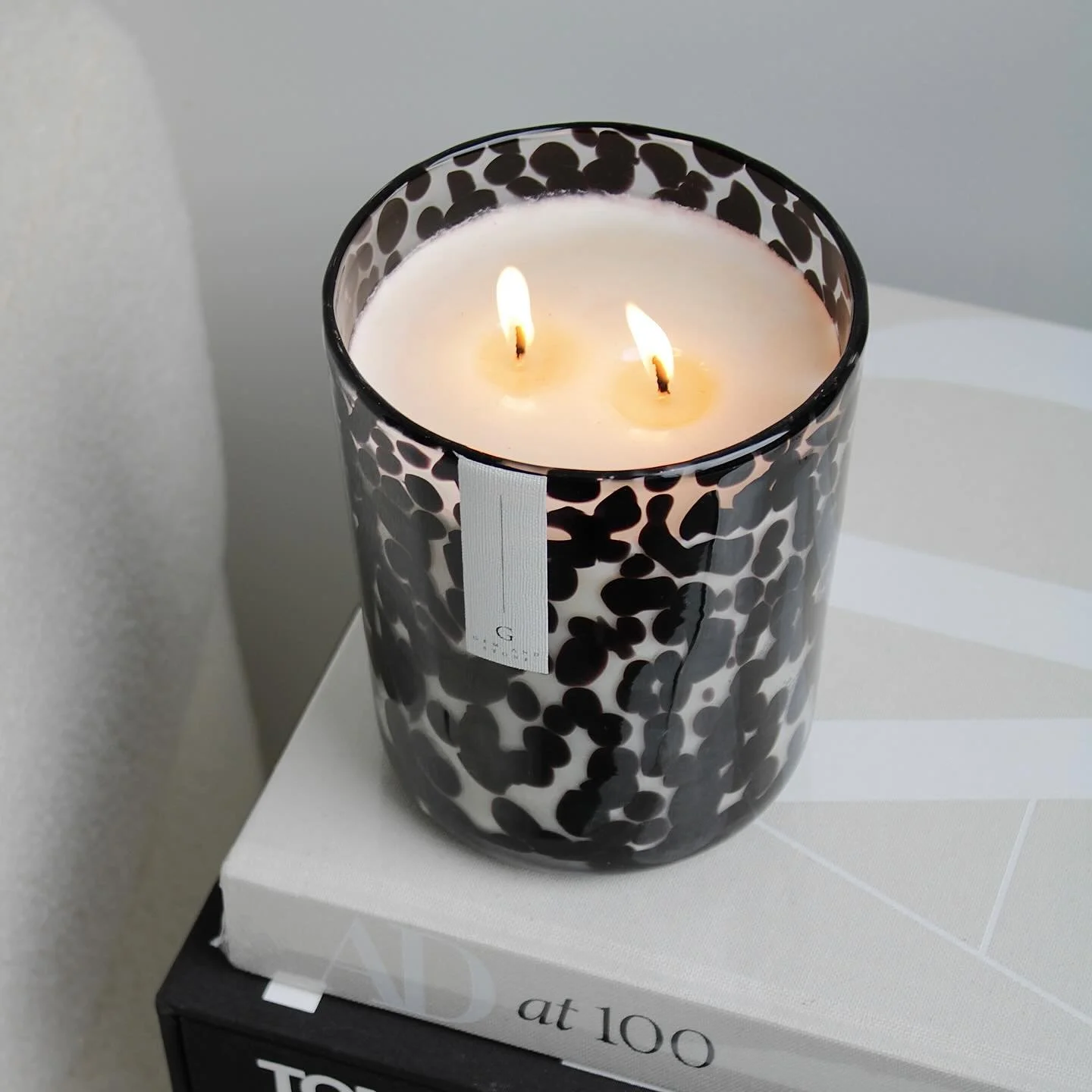 PRODUCT PHOTOGRAPHY | Bring your idea TO LIFE with our Product Photography service!🔥

A few of our product photography shots by Social Boss for this amazing candle business!🤍

Launching a product or simply need to refresh your product photography? 