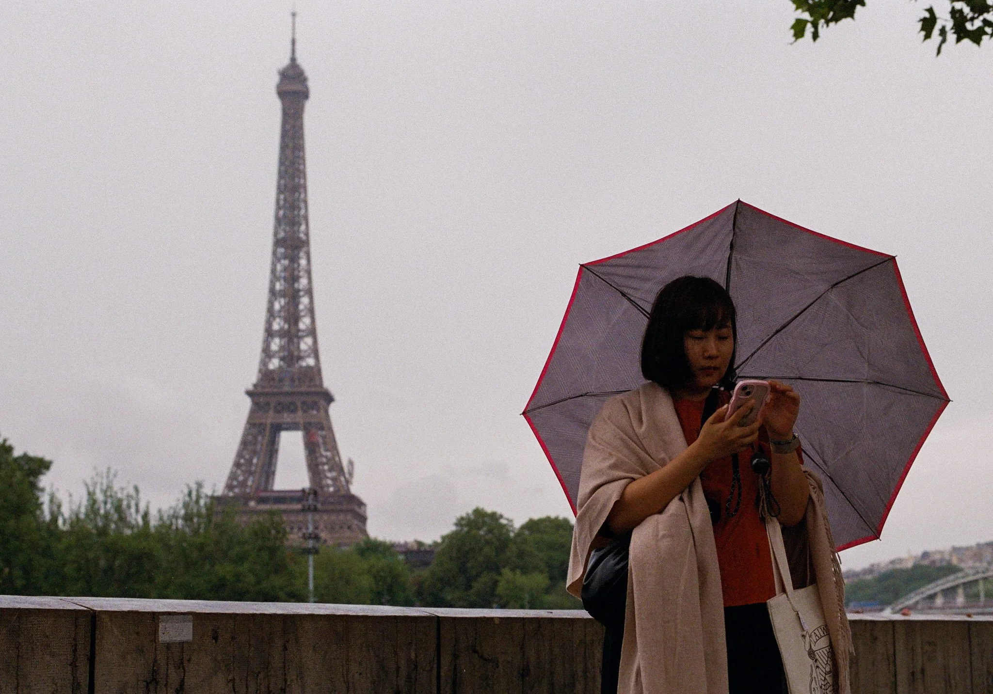 Kanae-Film-Lady-Eiffel.jpg