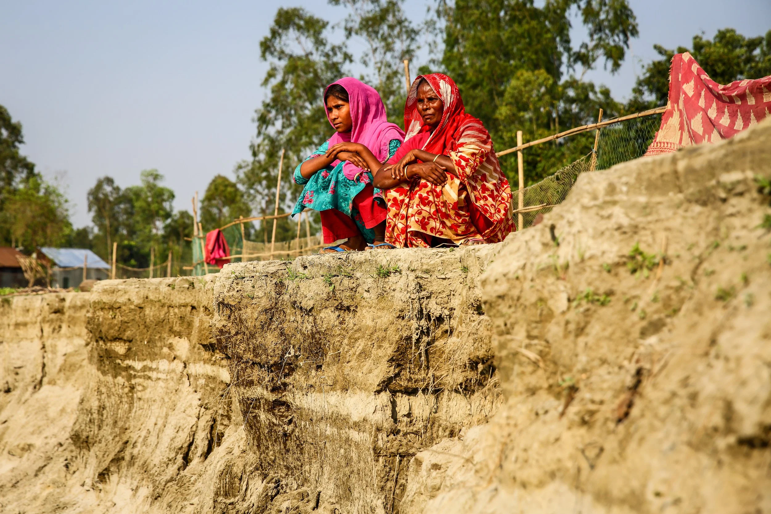 Dhaka Rong An update from Bangladesh - facing up to the human costs of record ...