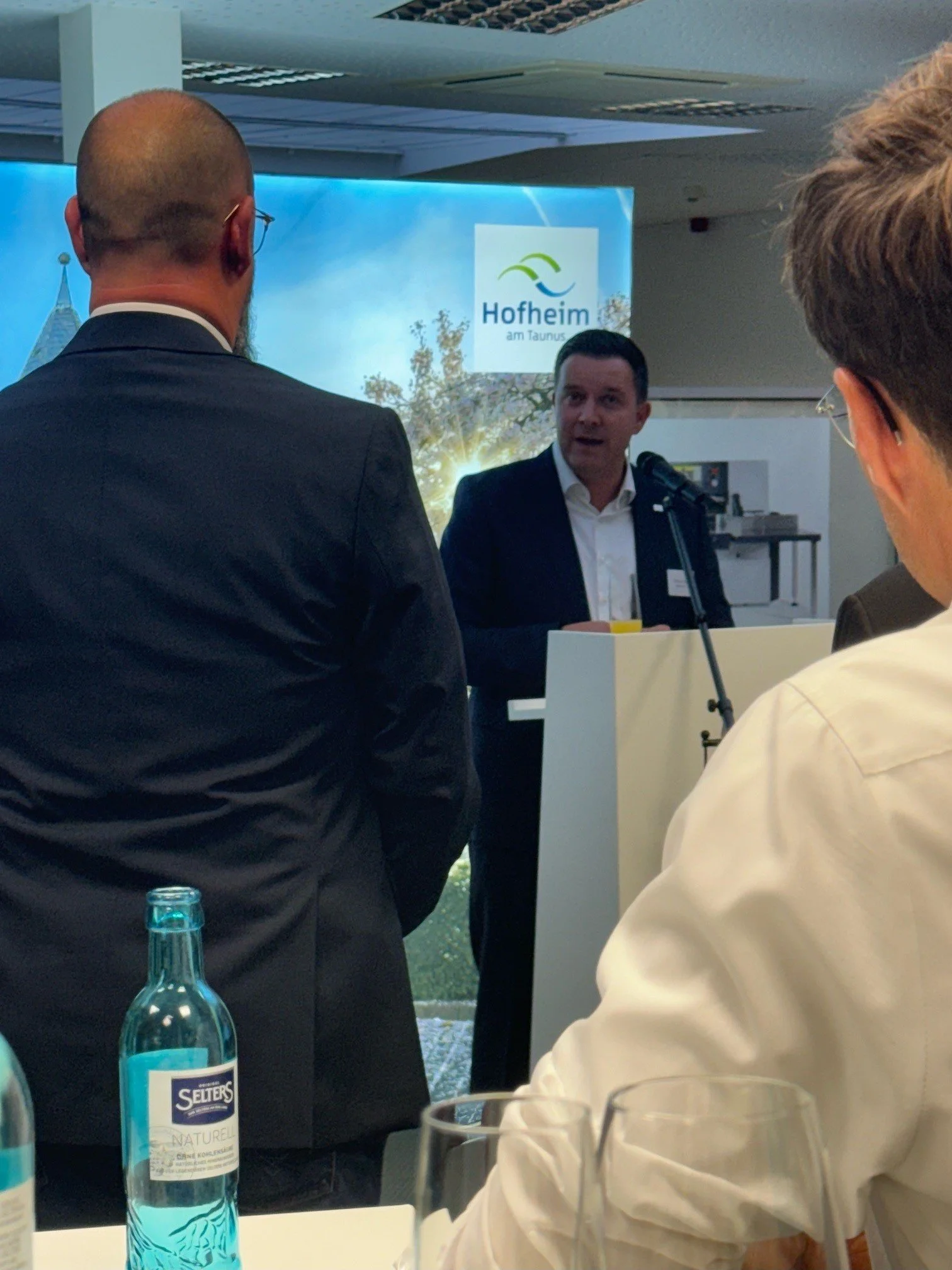 Bild4_Unternehmerabend2024.jpg