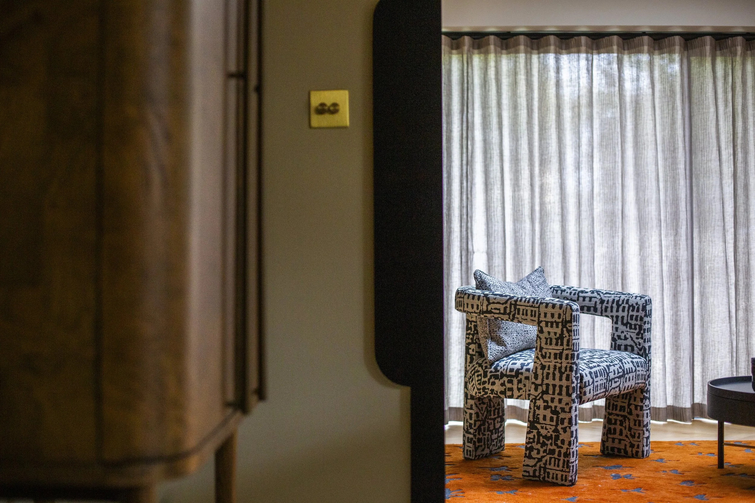 Interior Designer vs Interior Decorator: A Clear, Calm Guide for Cambridge &amp; Beyond