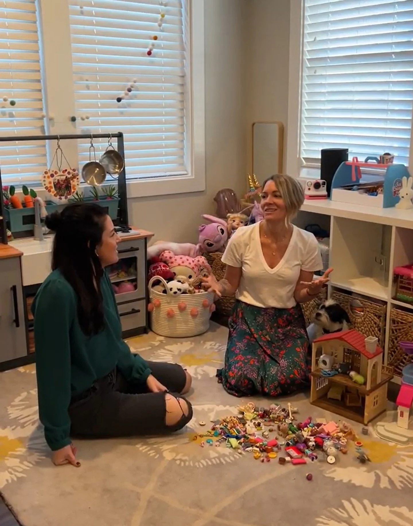 What do ALL of our clients have in common right now? 

They're out of space. 

Whether they just got a puppy, just got married or are expecting baby #2, their home doesn't match their lives now. 

But the idea of moving -- especially prepping for lis