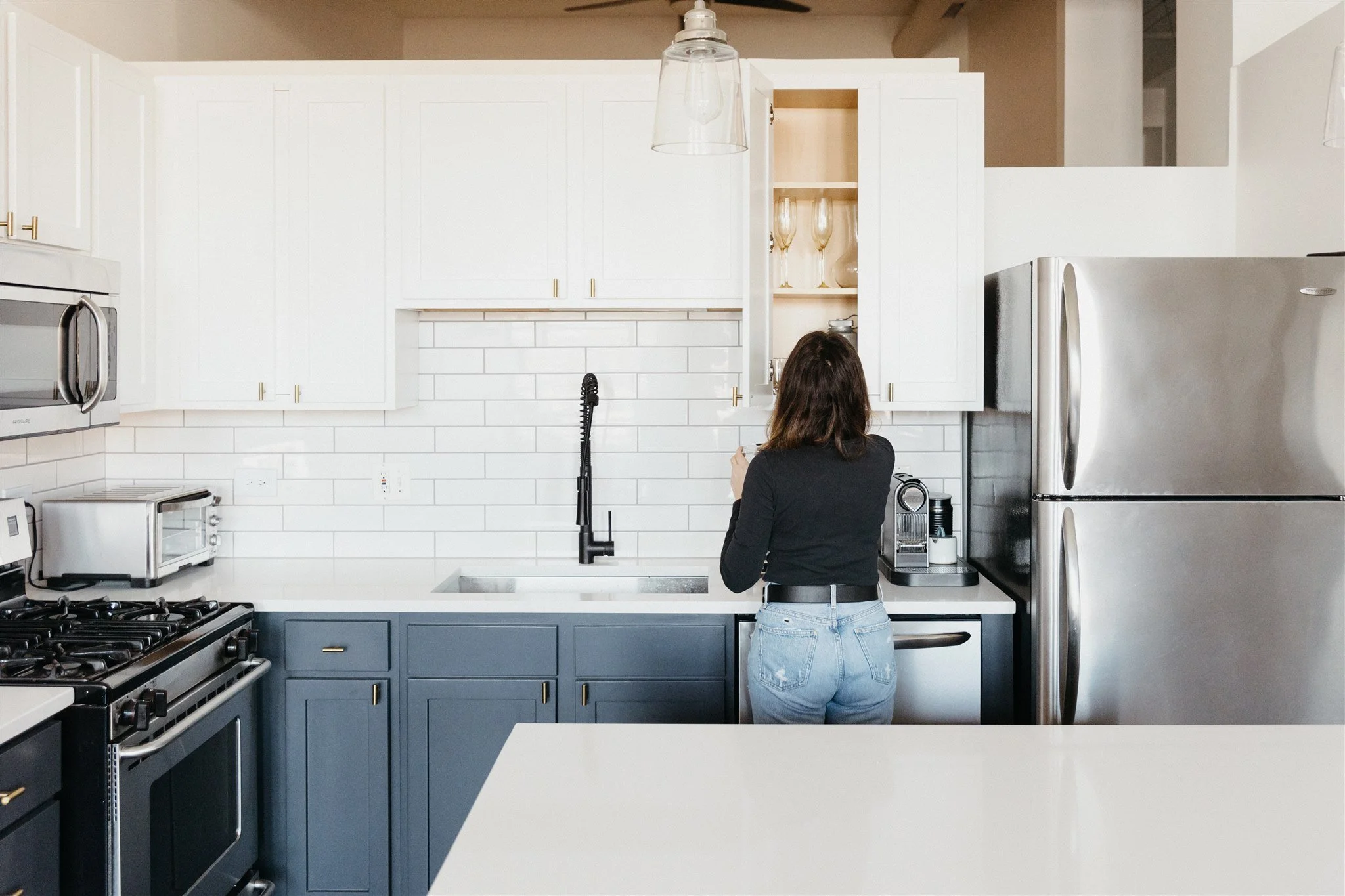 Chicago, real estate, moving, decluttering, organizing, home buyer, home design, home tips,  city living, women, Valentine's Day, valentines day