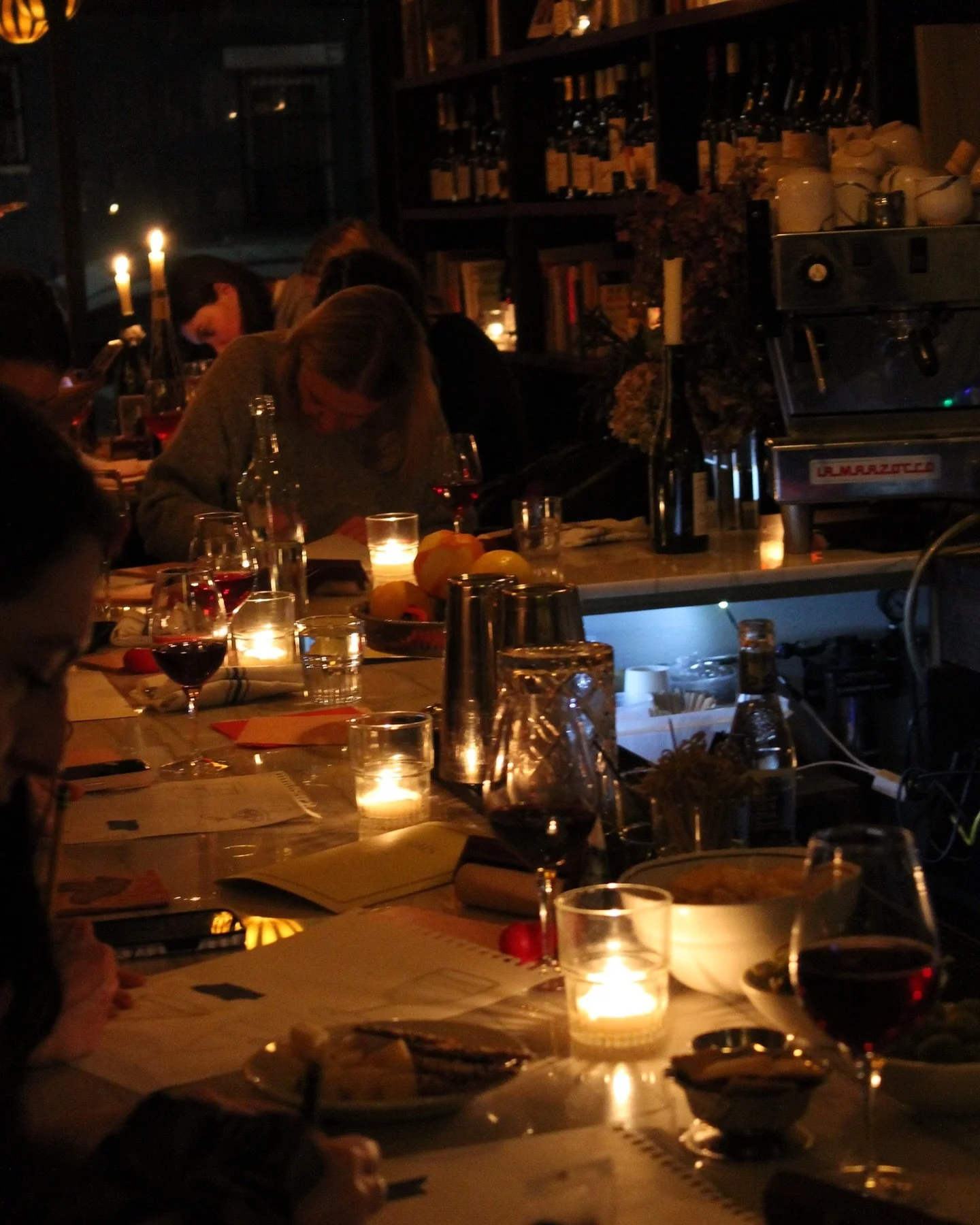 The vibes could not have been better at the @sunday.gelato block printing class last week ❤️ thanks so much to everyone who came out, and to Anna for putting together this wonderful evening!

PC @blairrpotter