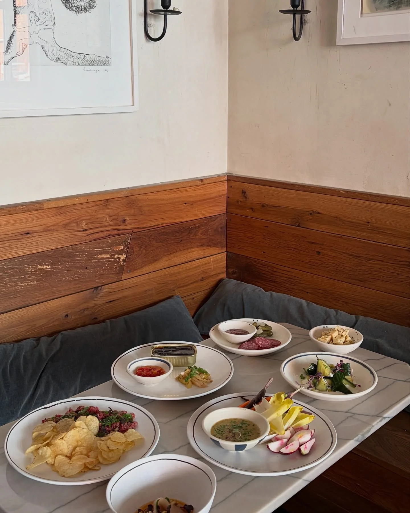 Our new summer menu is officially live! Stop by for tuna crudo, beef tartare, and crudite anchoiade, to name a few 🍽️ 

Menu brought to you by @michaeljaquins