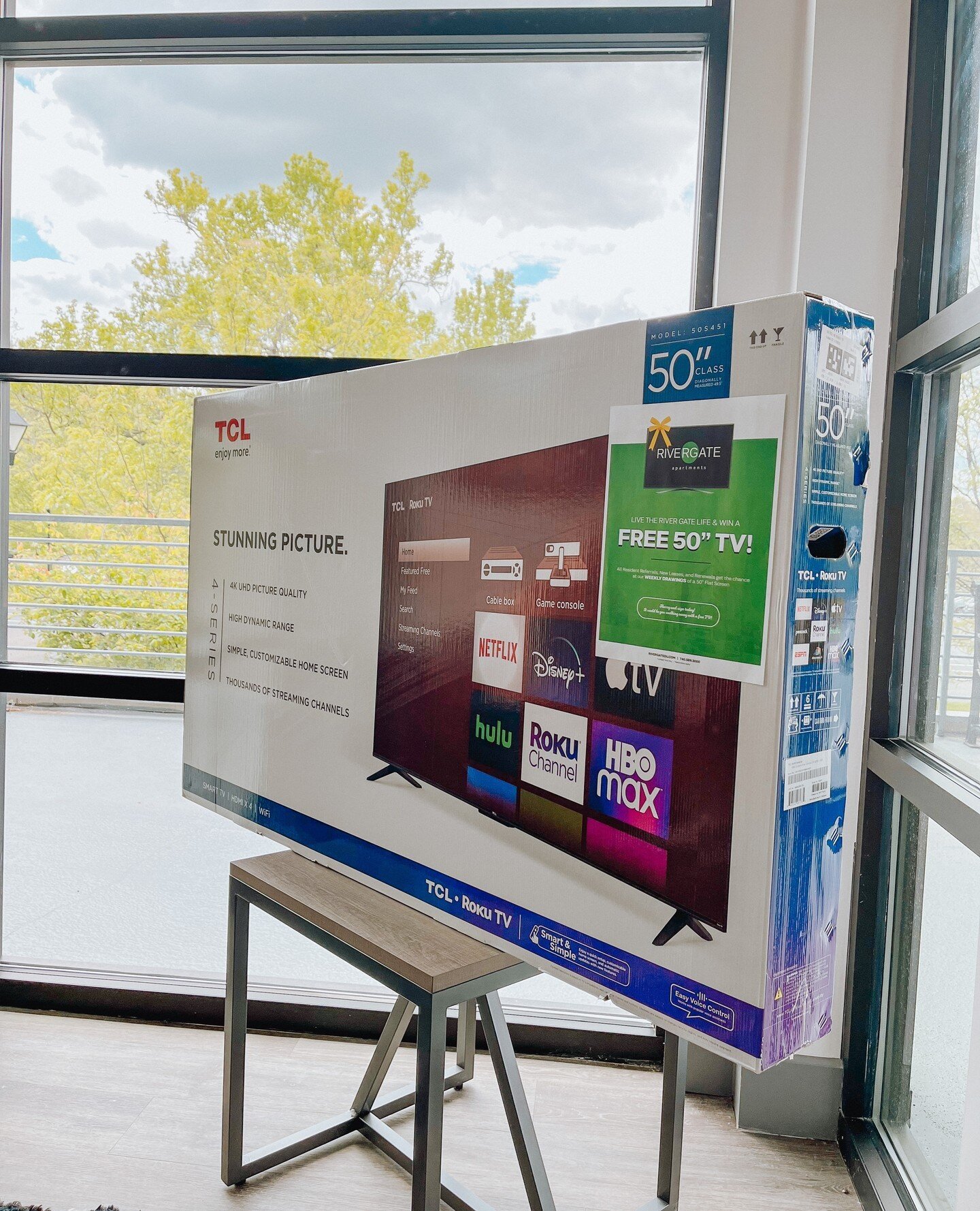 CHANCE TO WIN A 50 INCH TV!!⁠
⁠
All resident referrals, new leases and renewals get the chance to win our weekly drawing for a 50 inch flat screen! ⁠
⁠
#chancetowin #RiverGateOU