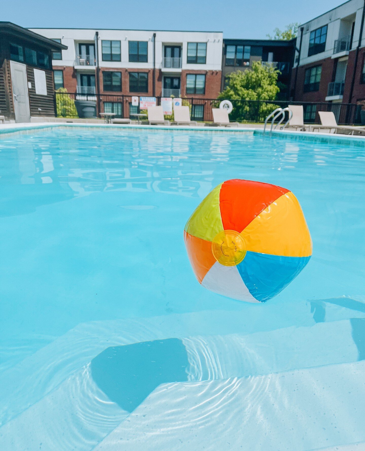 THE POOL IF OFFICALLY OPEN!!!⁠
⁠
☀️Lease with us so you can enjoy the River Gate pool☀️⁠
⁠
#livesouthgreen #rivergateou⁠