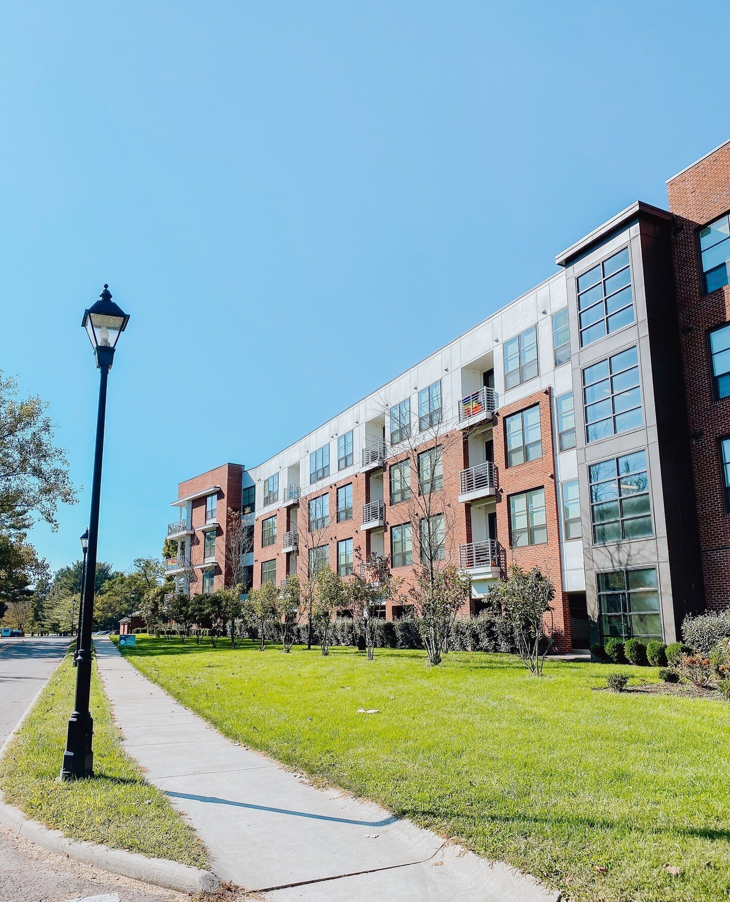 River Gate = Best Student Housing Location at Ohio University! ⁠
⁠
Offering individual leases within 2, 3 &amp; 4 bedroom apartments! Fully furnished &amp; all inclusive! ⁠
⁠
Schedule a personal tour today and start your application! ⁠
⁠
www.rivergat