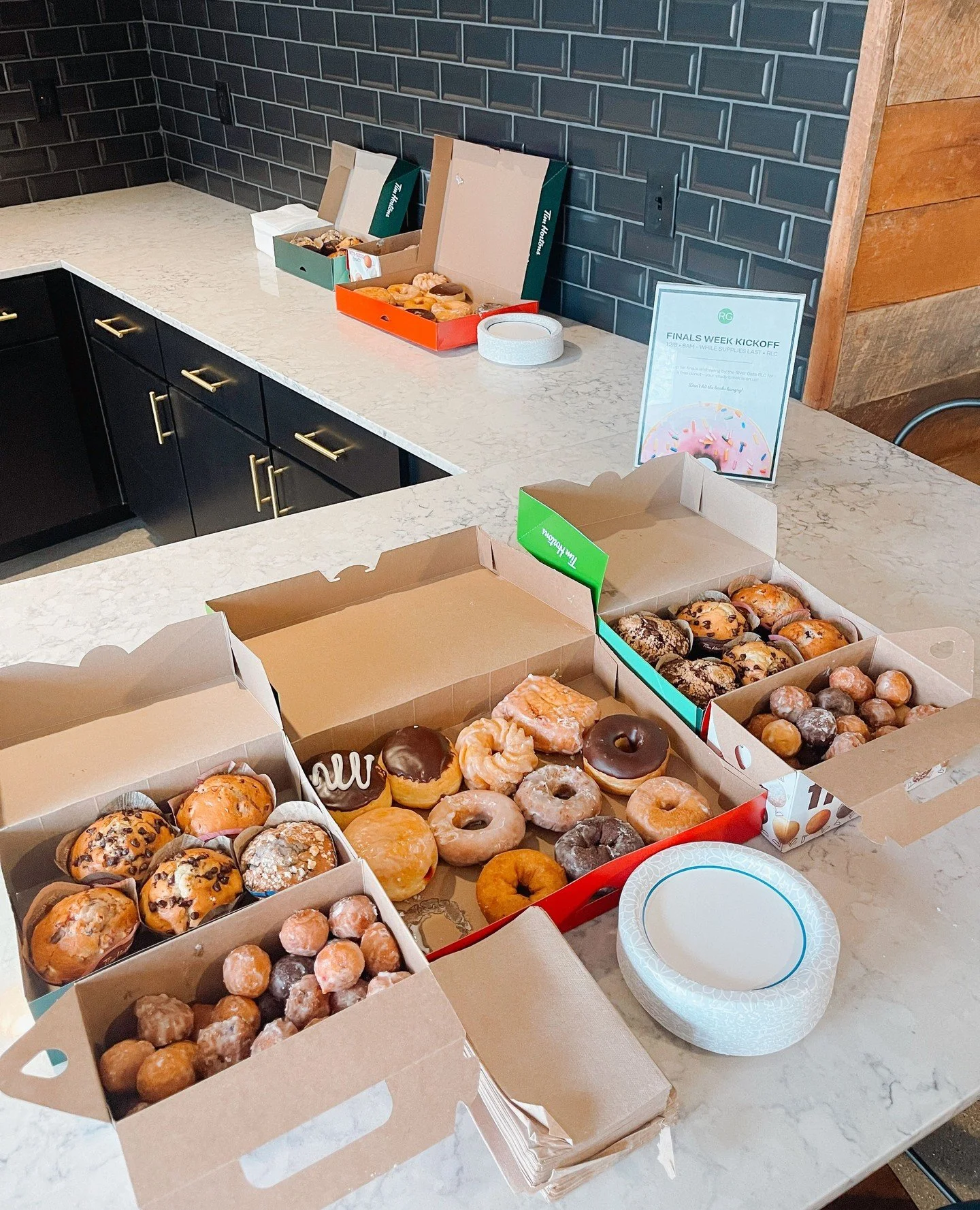 Last week, we provided students with breakfast to help fuel them during finals. Stay tuned for more ways we&rsquo;ll be giving back to our community in the coming months! 🙌