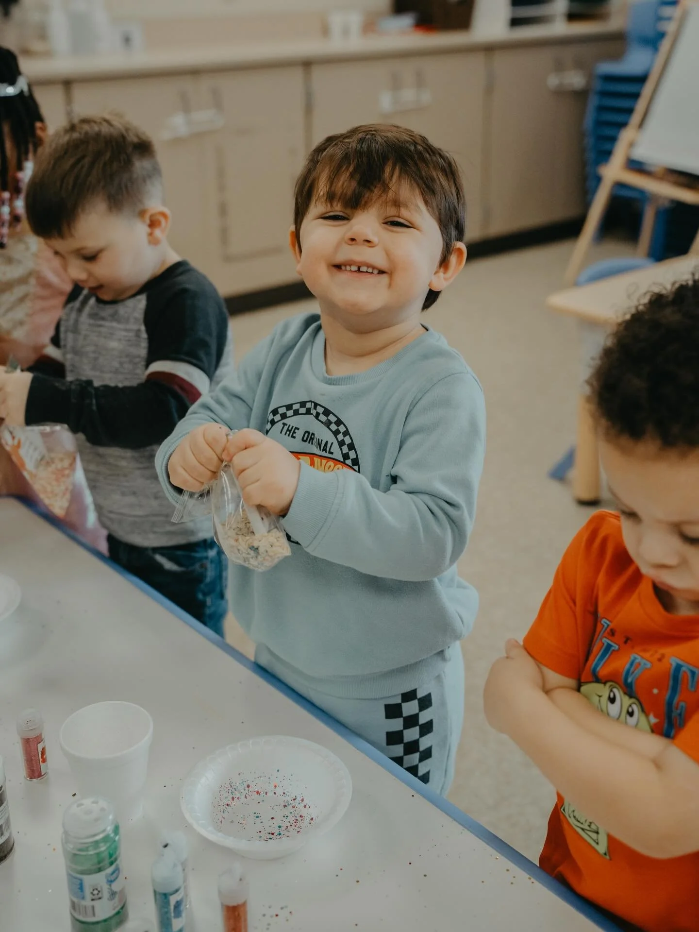 Winter break is right around the corner, so we&rsquo;re enjoying lots of Christmas fun! 🤩🎄

This reindeer food activity focused on scooping, pouring, and mixing to support coordination and fine motor development. Students also got to choose their o