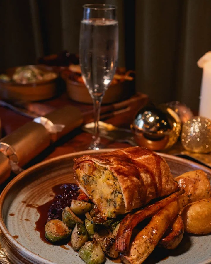 December&rsquo;s getting closer&hellip; and so are the festive celebrations 🎄

Whether it&rsquo;s your office party or a get-together with friends, our Festive Menu is the perfect way to celebrate the season in style.

Book your table and make it a 
