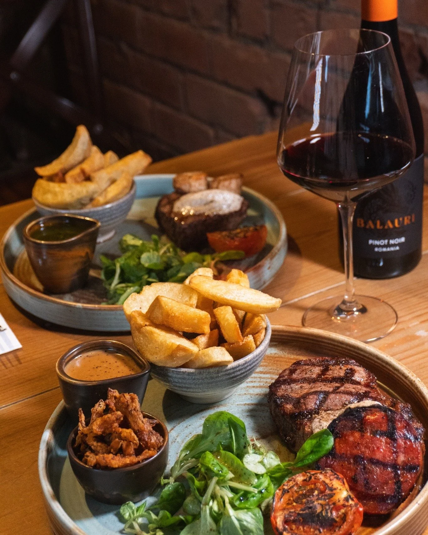 The weekend before Christmas is calling&hellip; and it starts with Steak Night Fridays at PTMY Newcastle. 🥩🍷

Two steaks + a bottle of wine from &pound;31.25pp, the perfect way to unwind before the festive rush kicks in 🎄

Planning ahead? Book you