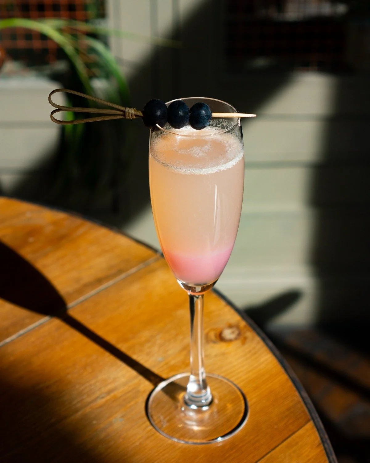The weekend&rsquo;s looking like this 🍸

Berry Bad Decisions
Blueberry tequila, lime juice, vanilla and Appletizer.

Drinks on the table, live music all weekend and a couple that turn into a few, especially with Two for &pound;15 cocktails Friday &a