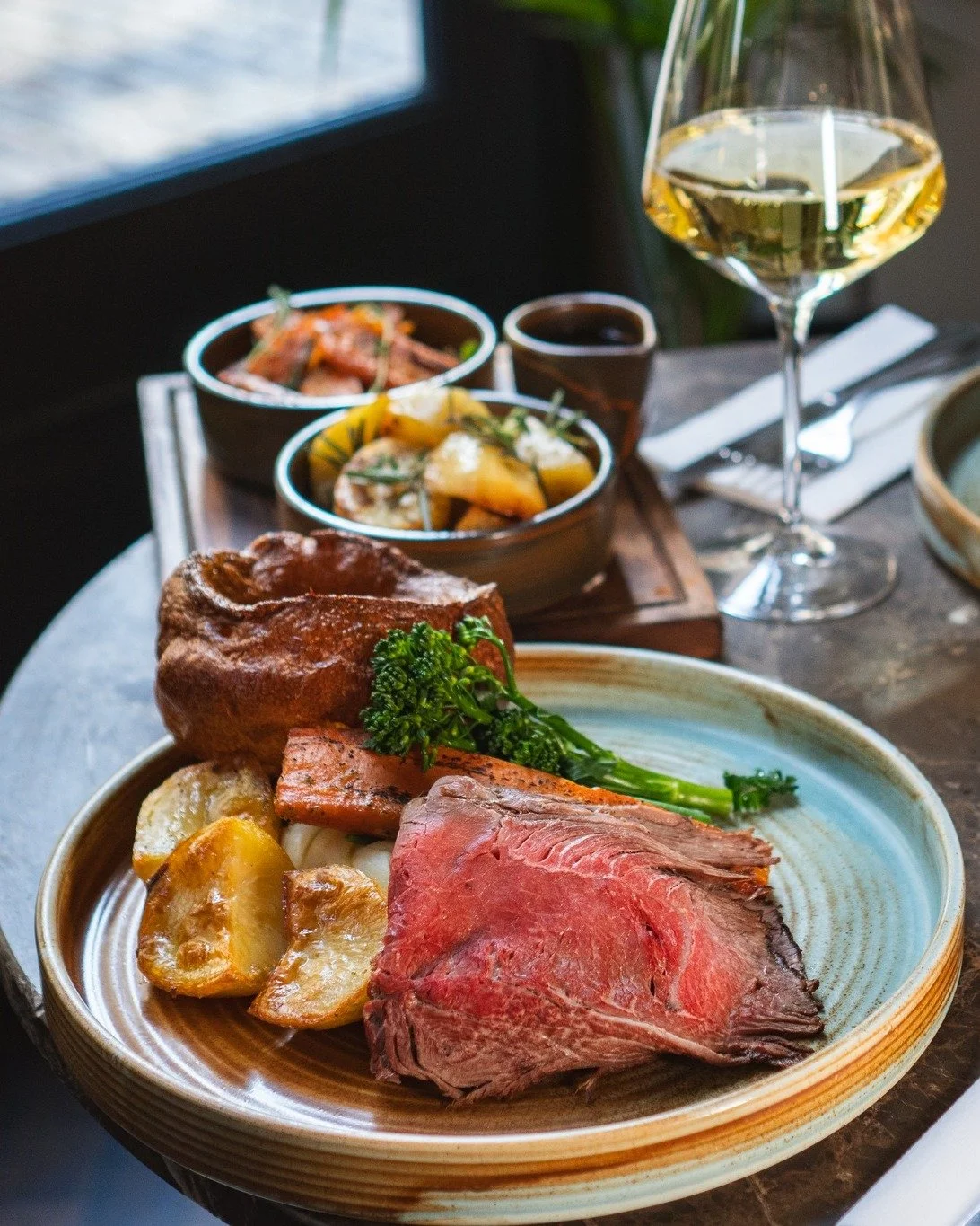 Sundays, done your way.

A slower afternoon, something on the table and time to sit back and enjoy it without watching the clock.

Book ahead via link in bio and get it in the diary 🔗

 #sundaylunch #newcastlefoodies #newcastlefoodie #northeastfoodi