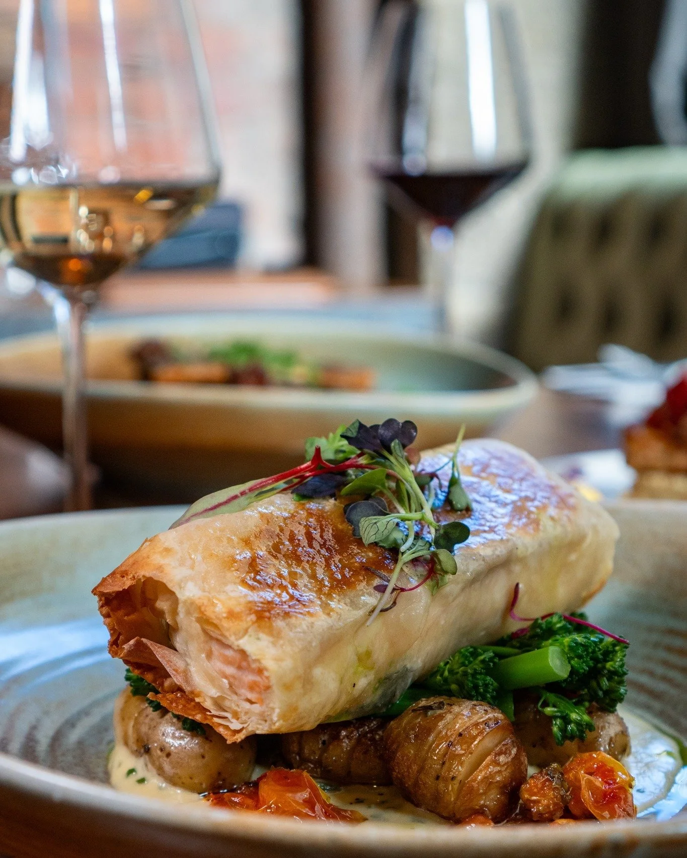 Mondays are better when plans are in place 😍

Salmon Wellington, wrapped in filo pastry with lemon and wilted spinach, served with saut&eacute;ed heritage potatoes, sea asparagus, white wine cream and herb oil.

Main menu available 12&ndash;9:30pm, 