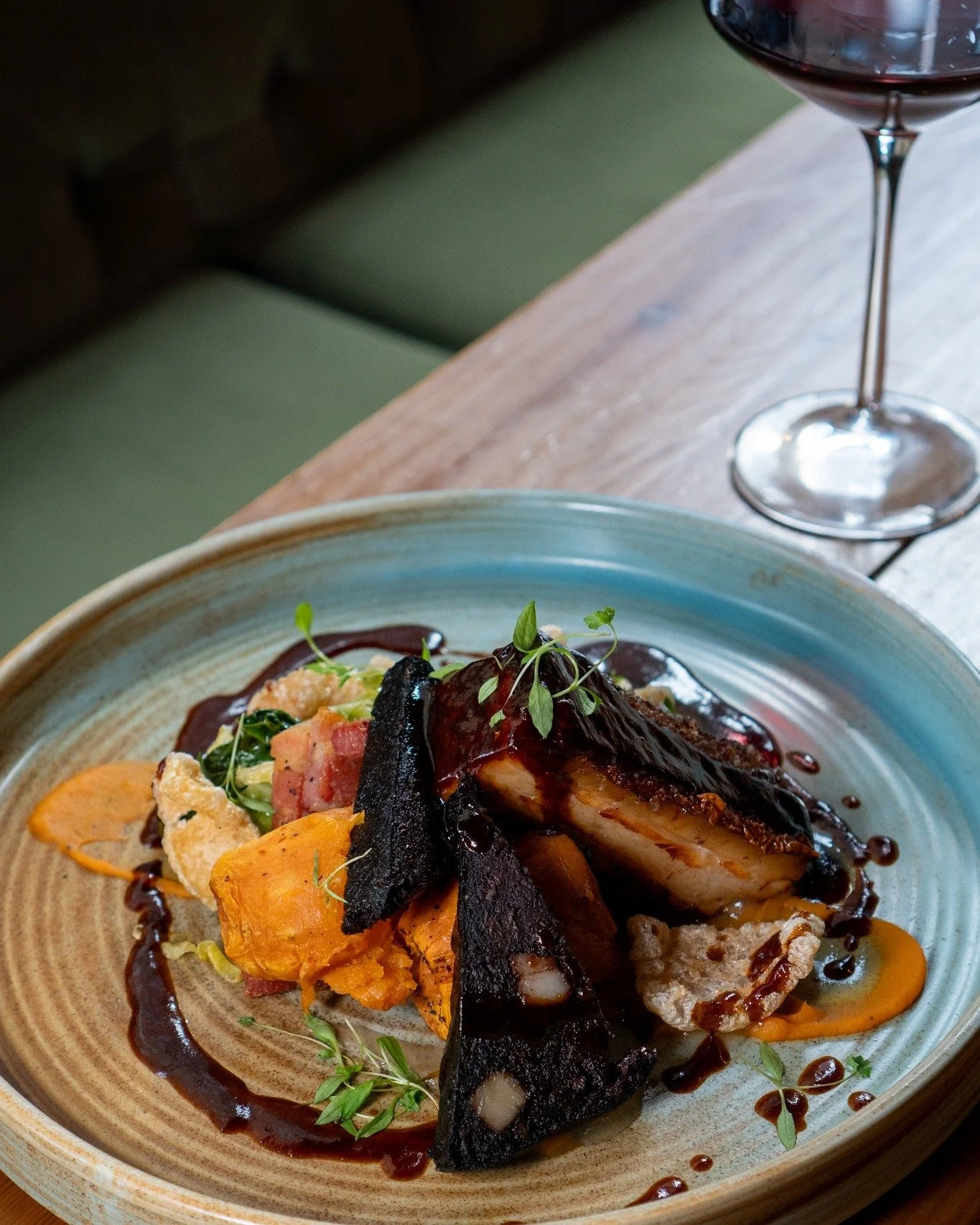 Wednesday&rsquo;s looking better already 🙌🏻

Slow cooked maple glazed pork belly, spring cabbage, black pudding, pancetta, sweet potato and Bramley apple.

Midweek date nights just work better when the drinks come straight to the table and nobody h