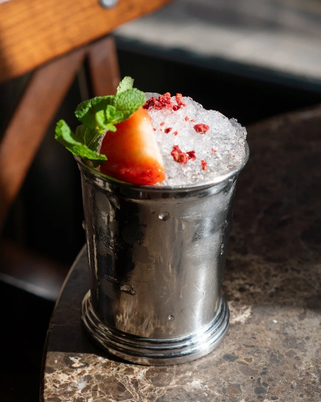 Some drinks are made for the long weekend 🍸

Hojicha Strawberry Smash
@buffalotrace bourbon shaken with hojicha tea, strawberry, cranberry and lime, topped with mint and fresh berries.

Smooth at first, then it starts to show its character 😏

#newc